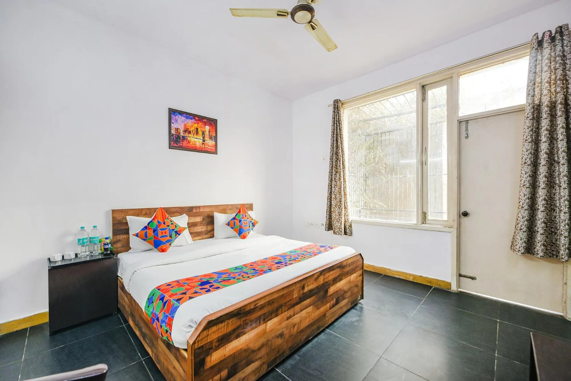 Bed in FabHotel Luxury Retreat