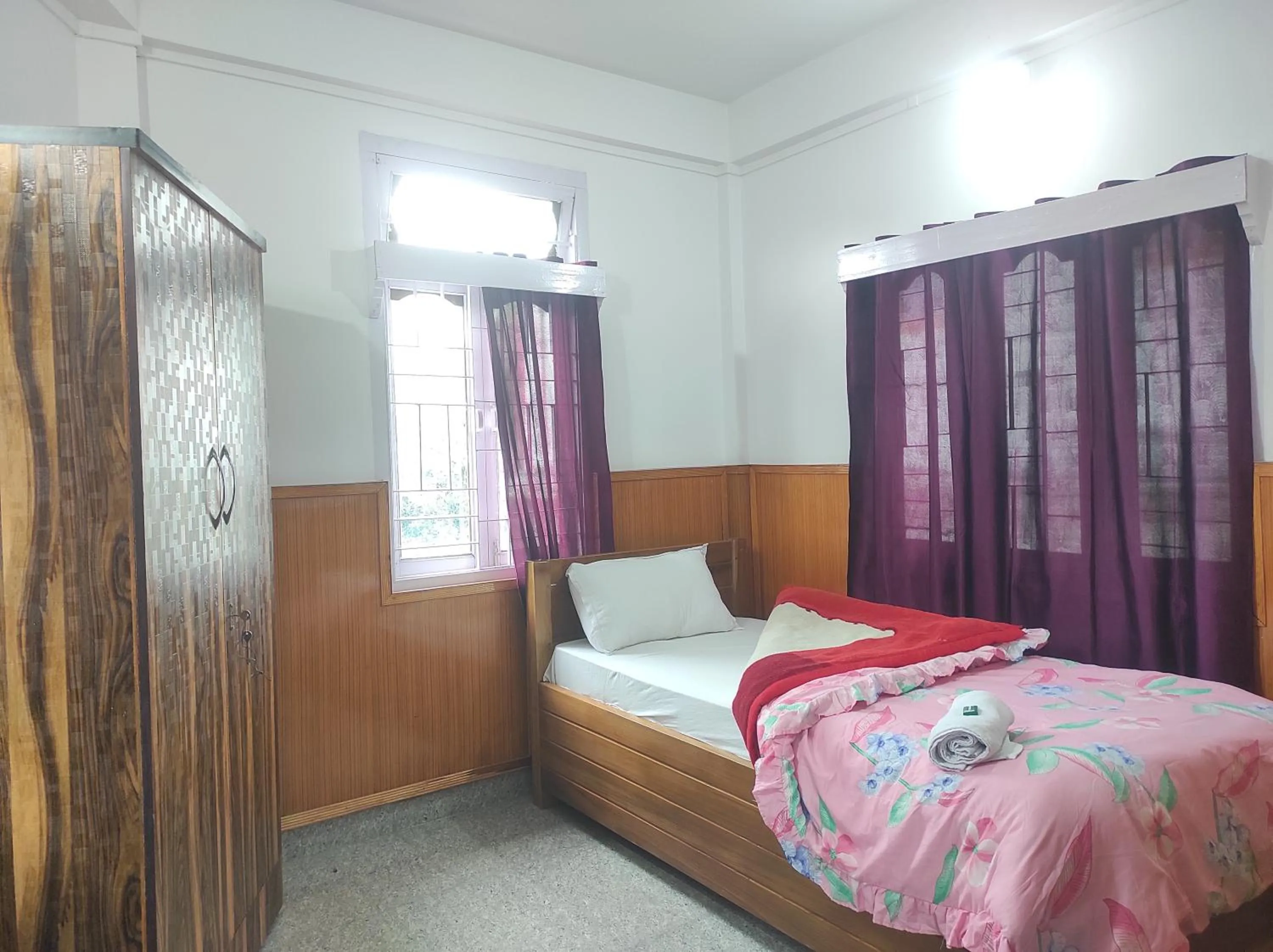 Bedroom in Hotel Tawang Regency