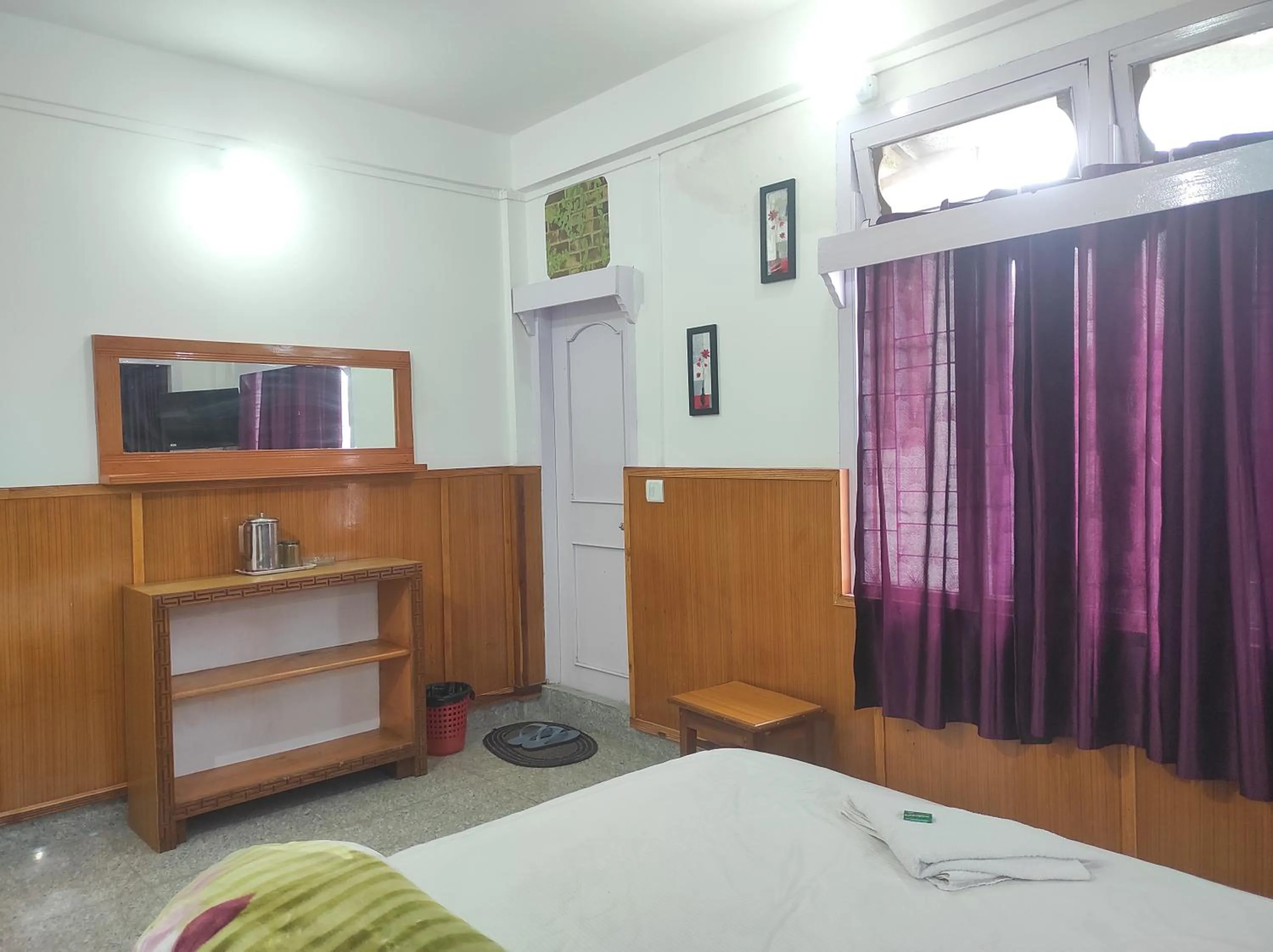Bedroom in Hotel Tawang Regency
