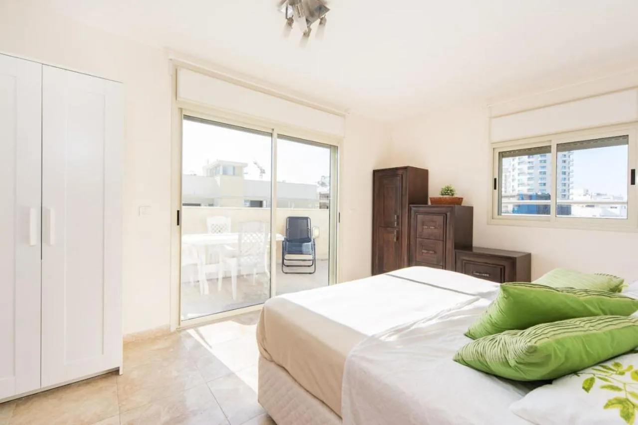 Other, Bed in Spacious Duplex with Terrace 3-min From the Beach with Mamad by Sea N' Rent