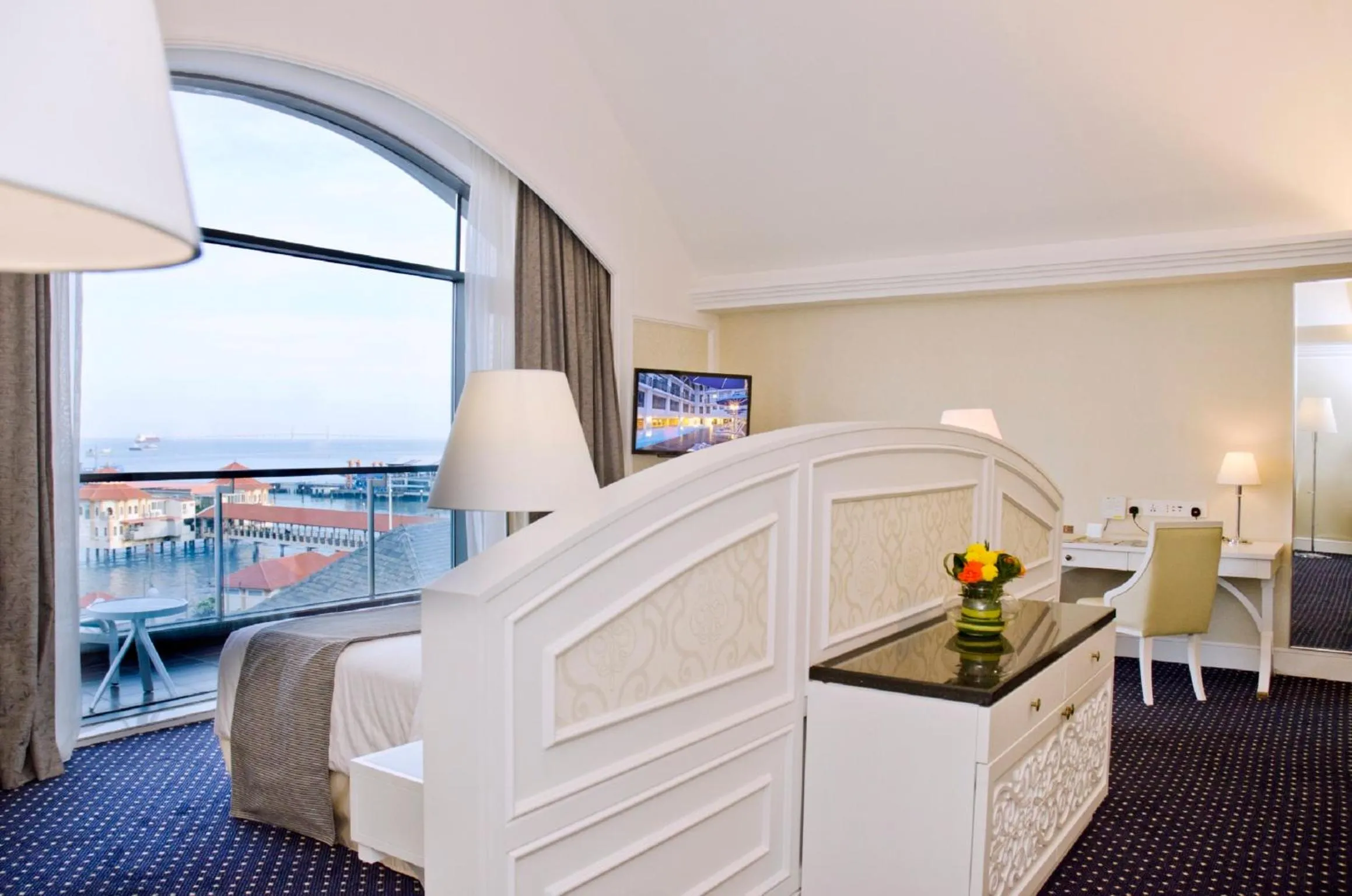 Bedroom, Bed in Royale Chulan Penang