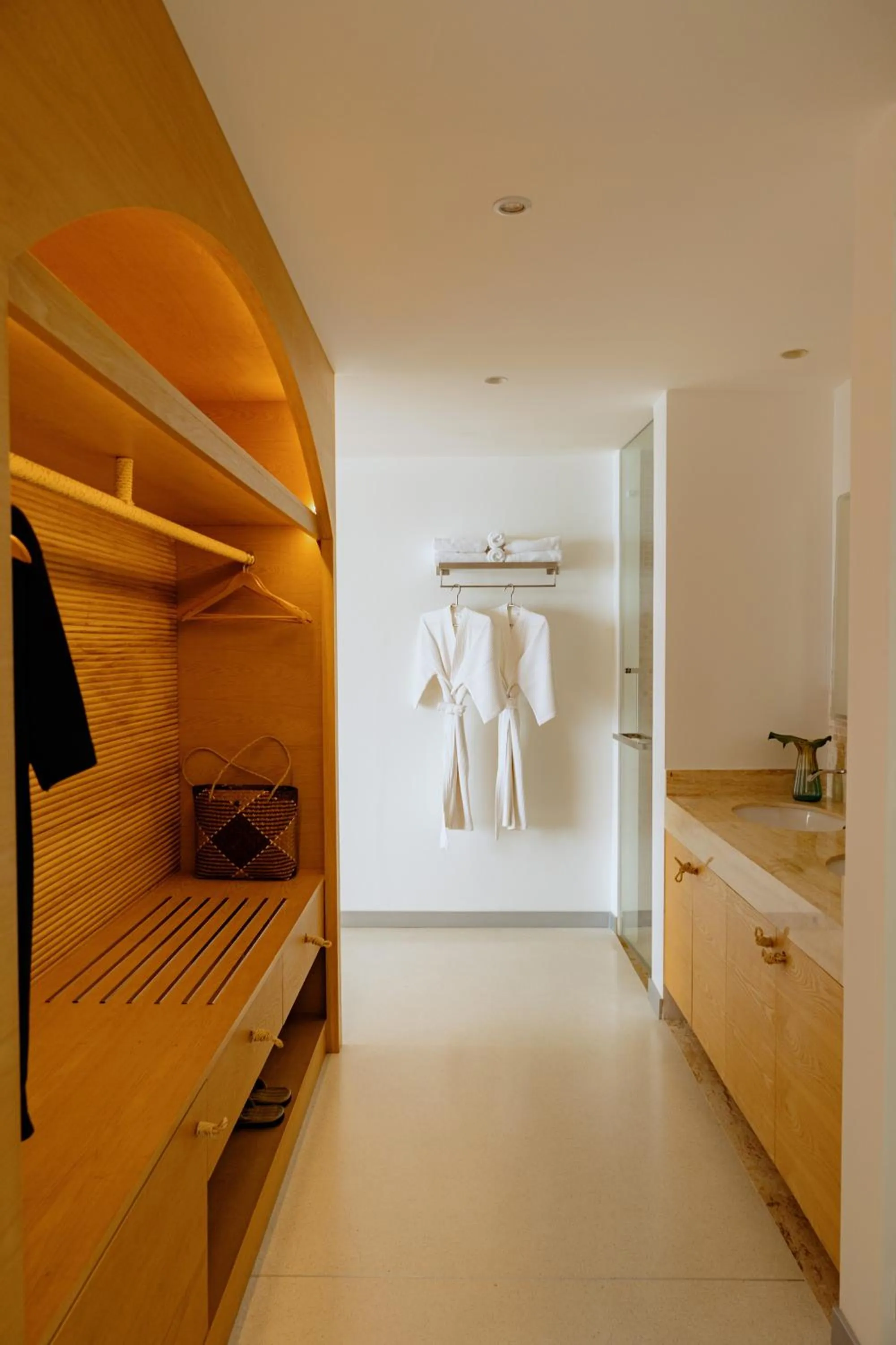 wardrobe, Bed in Elite Atoll Beachfront Hotel