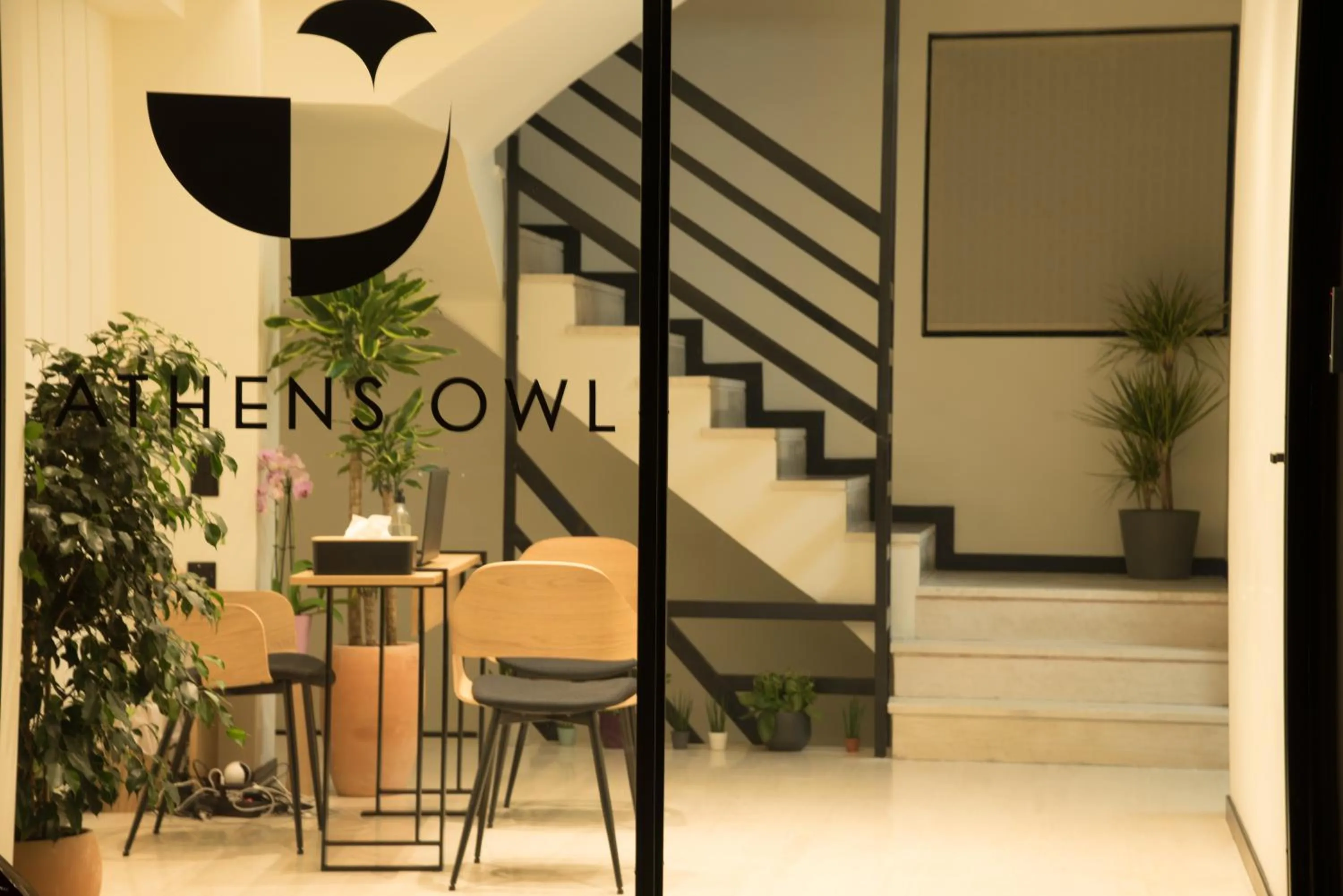 Text overlay in AthensOwl