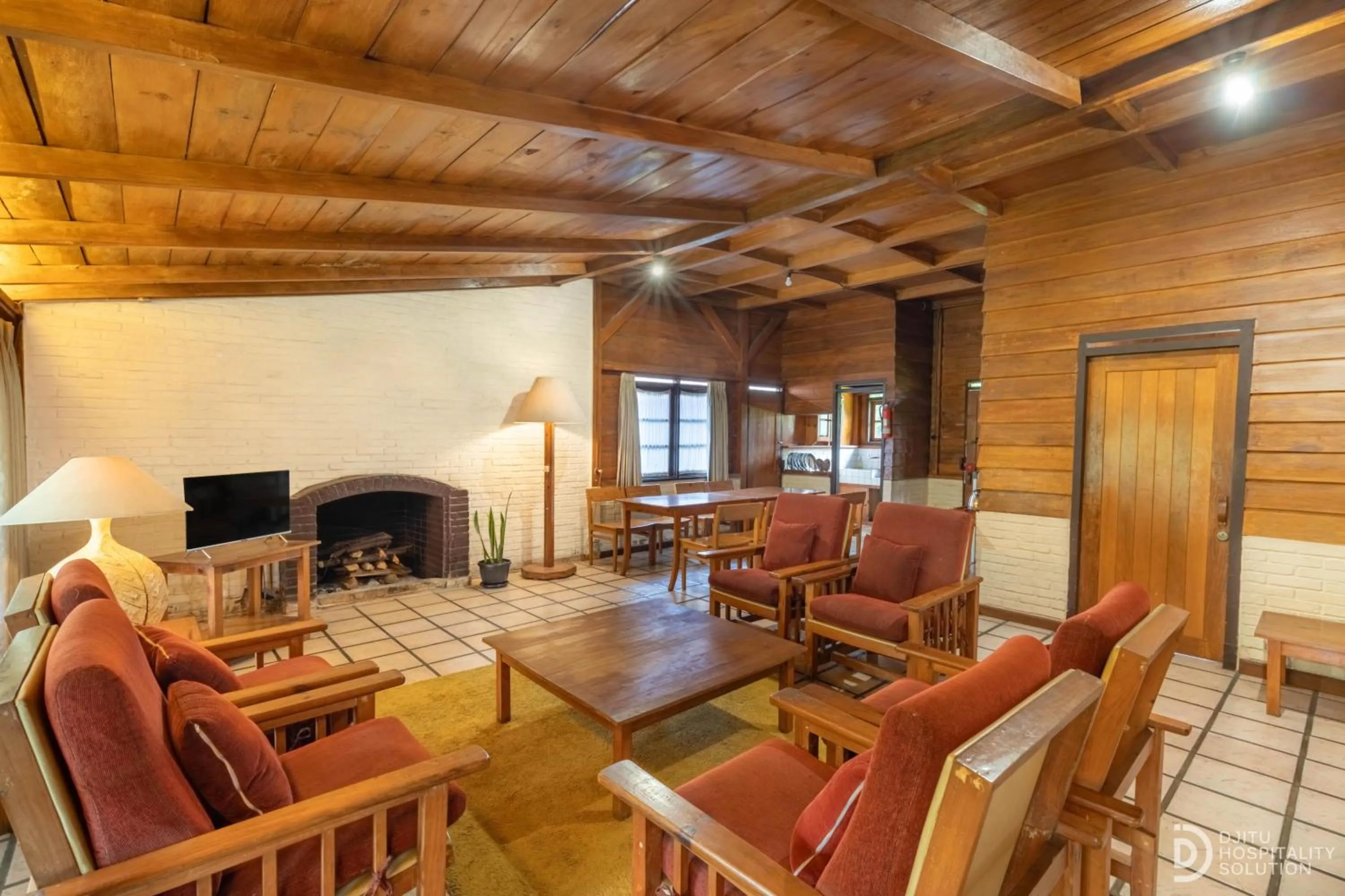 Communal lounge/ TV room in Hotel Grand Panorama Lembang