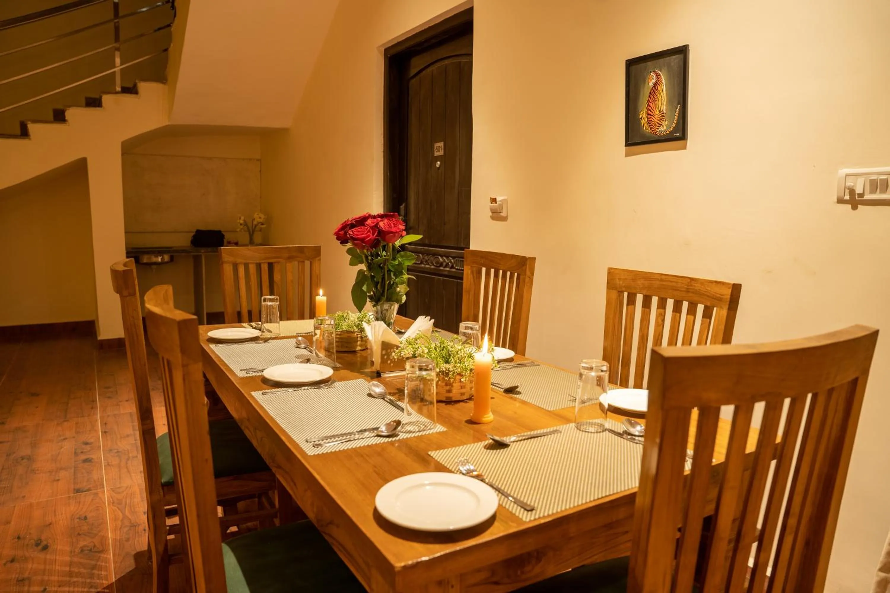 Restaurant/places to eat in Citrus Prime Kanha Resort and Villas
