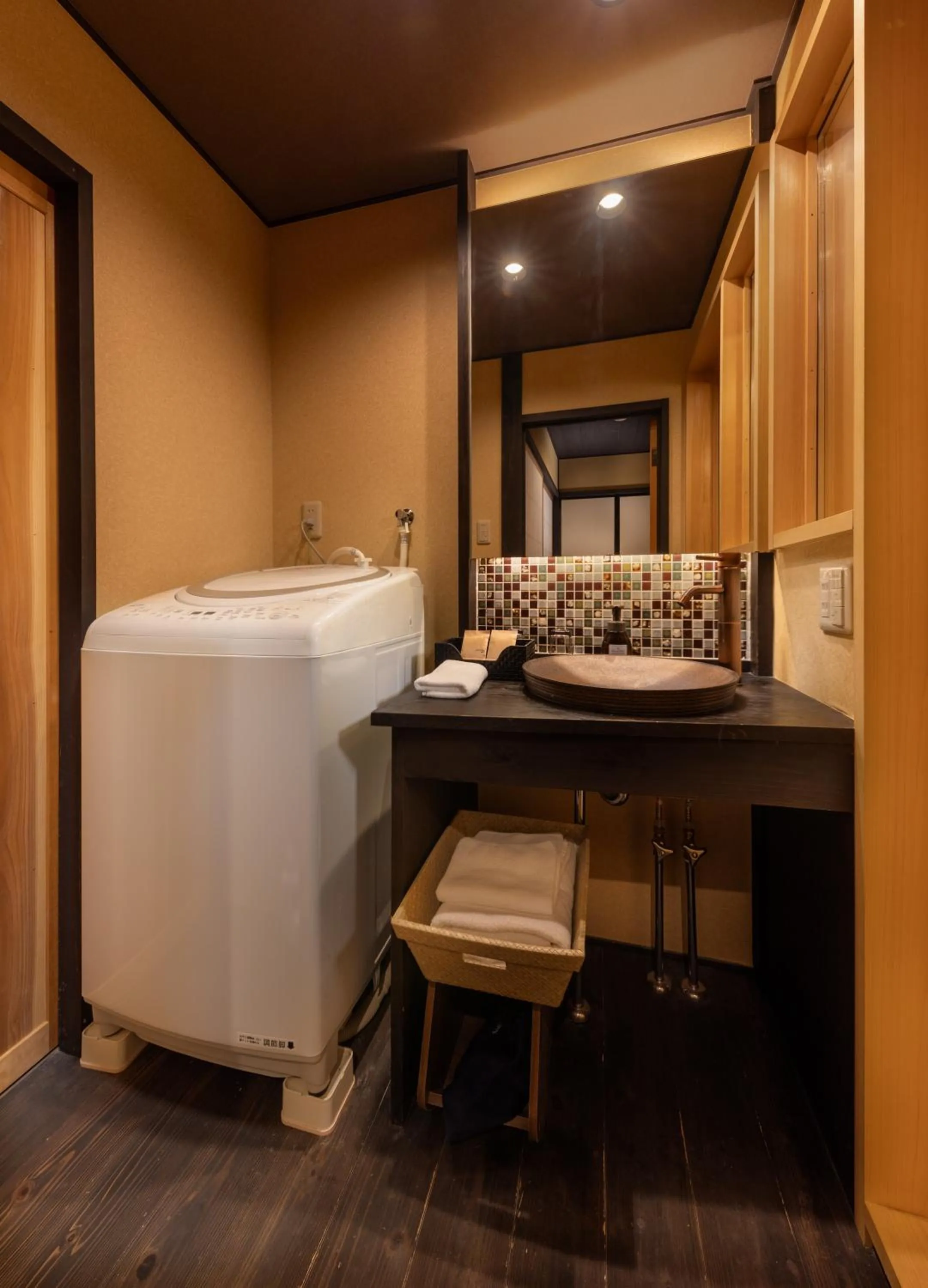 Photo of the whole room in Kanade Sanjusangendo