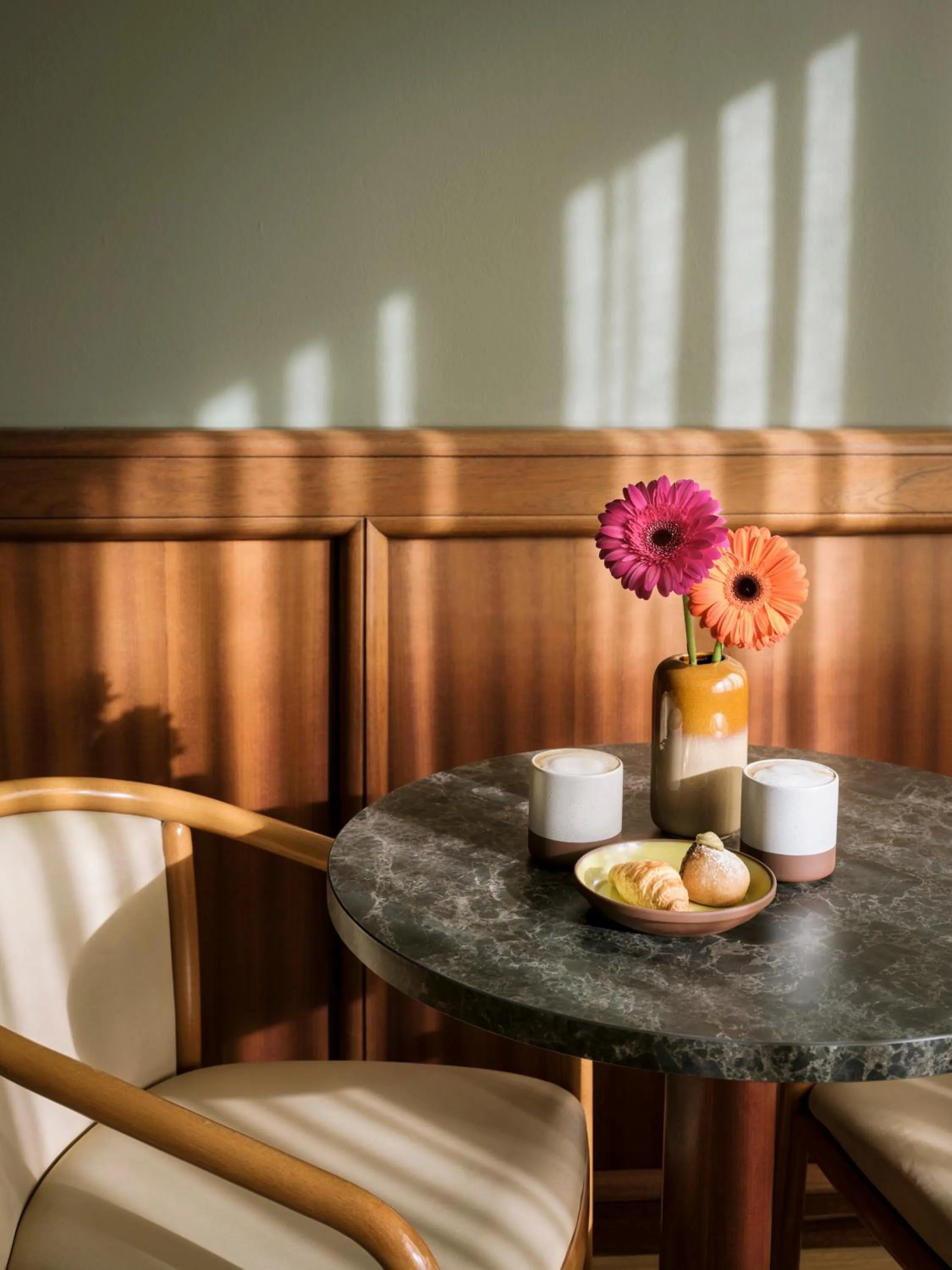 Restaurant/places to eat in Max Brown Hotel Missori, part of Sircle Collection