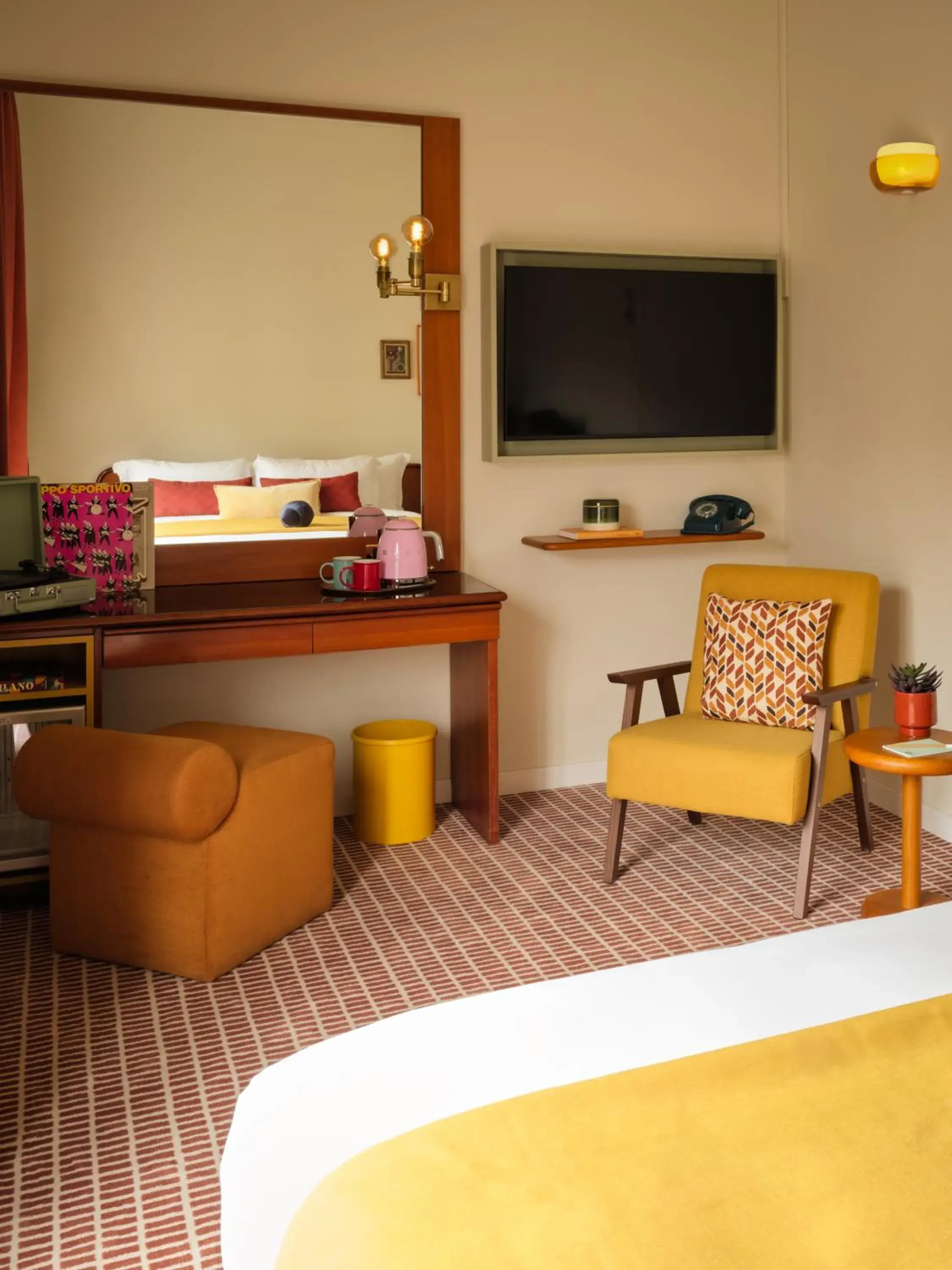 Deluxe Double Room in Max Brown Hotel Missori, part of Sircle Collection Deluxe Double Room in Max Brown Hotel Missori, part of Sircle Collection