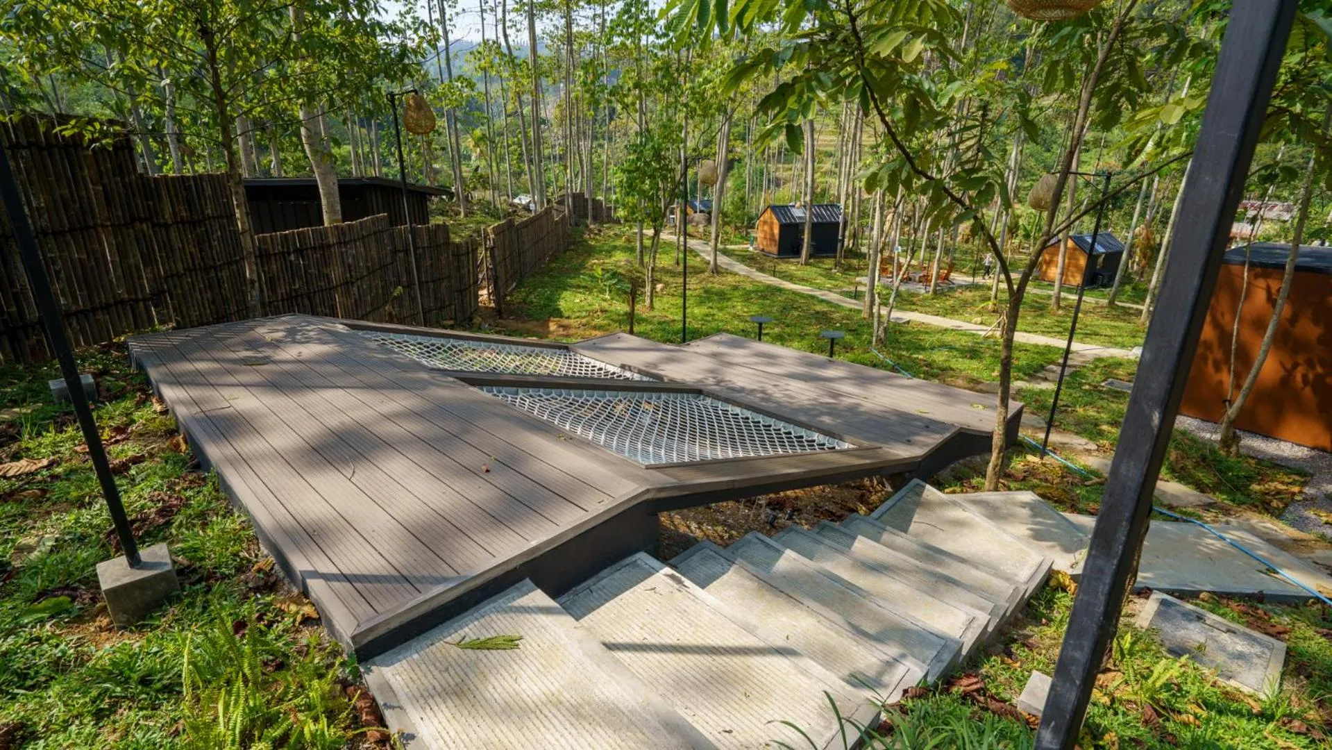 Bobocabin The Tavia, Puncak