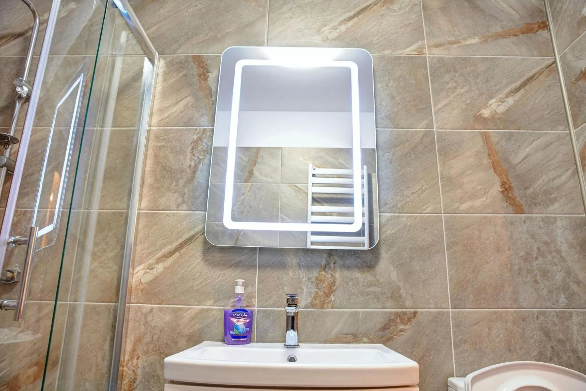 Shower in Luxuri by Alz