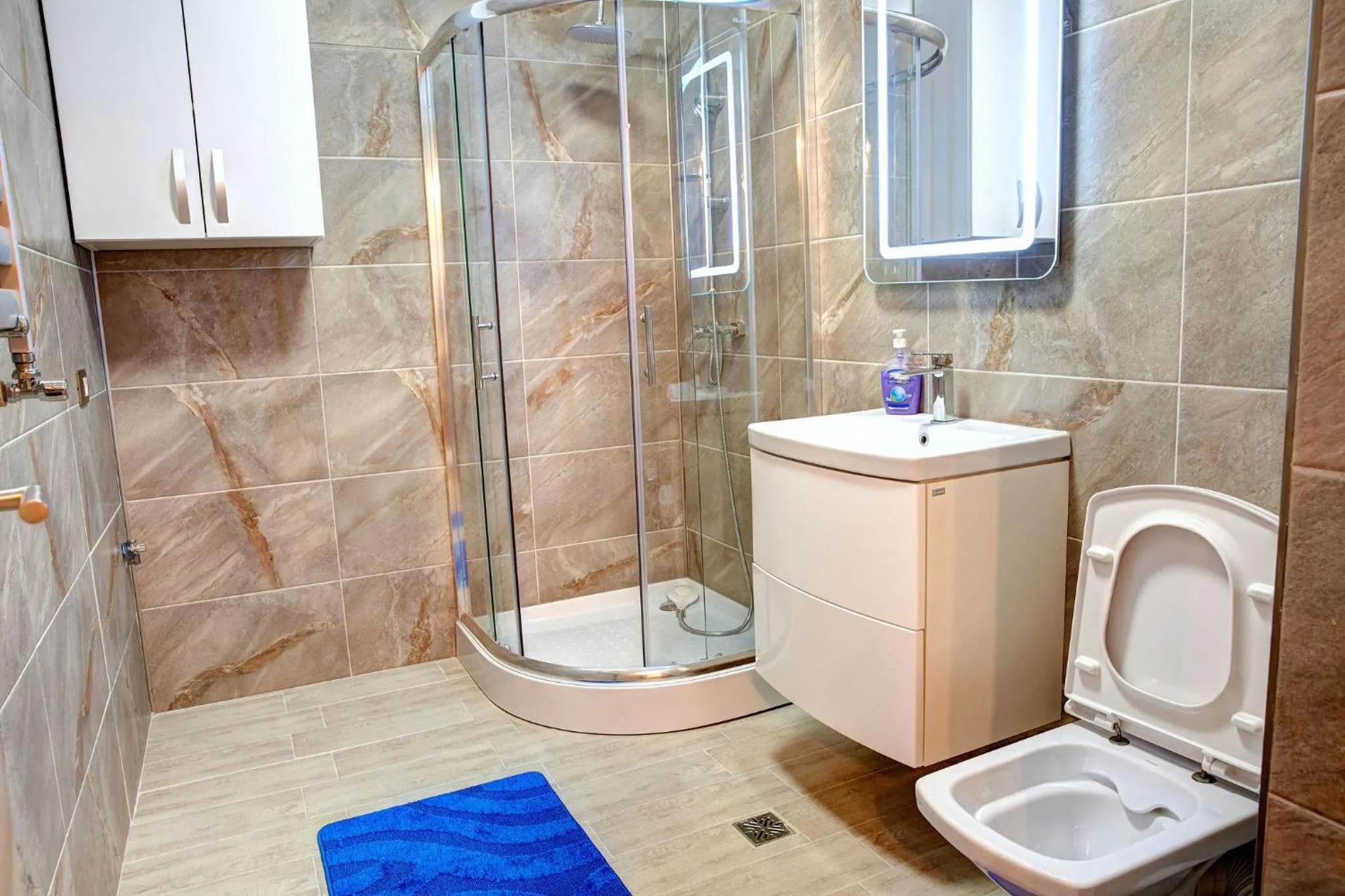 Shower in Luxuri by Alz