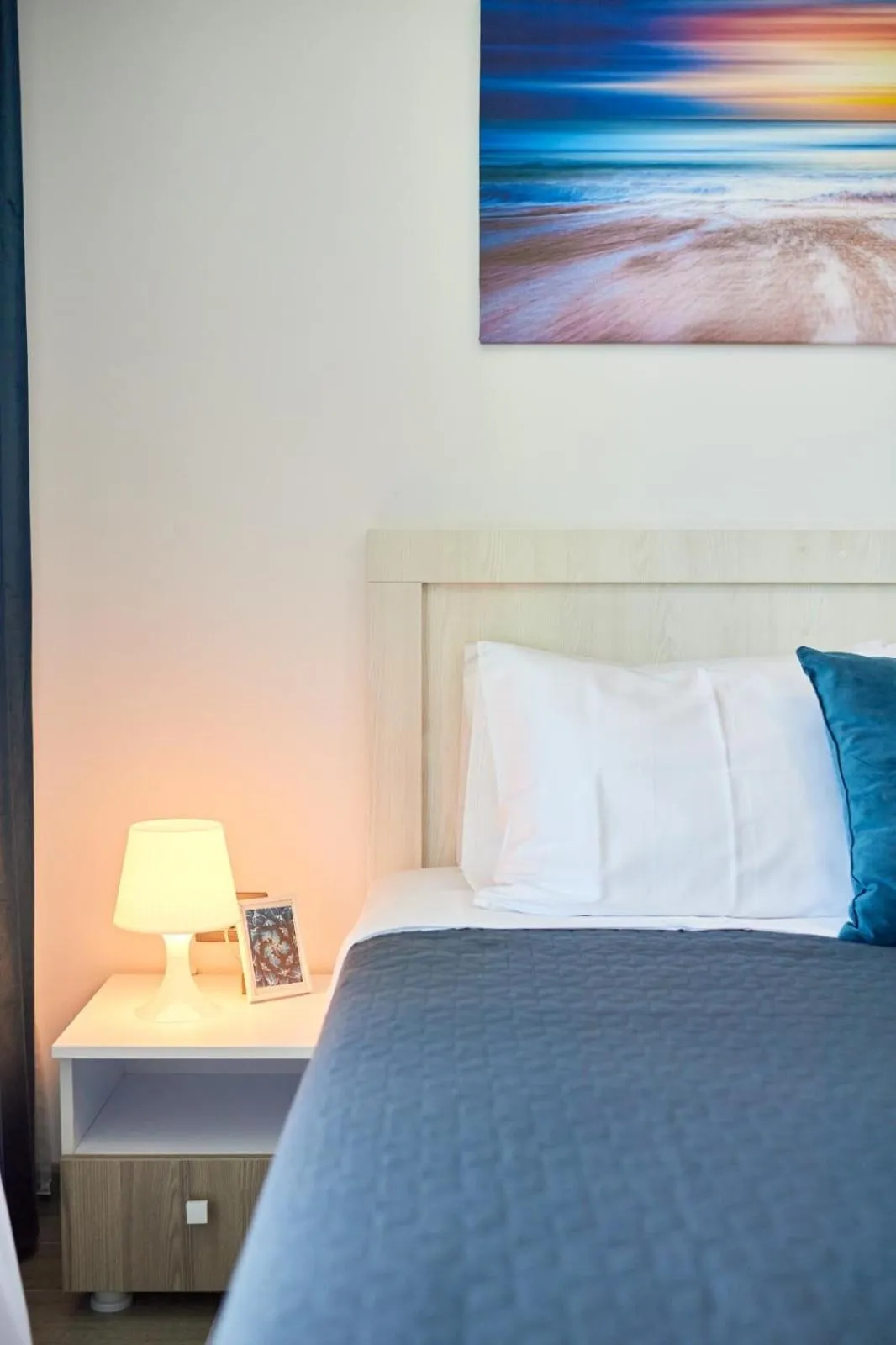 Bed in Luxuri by Alz