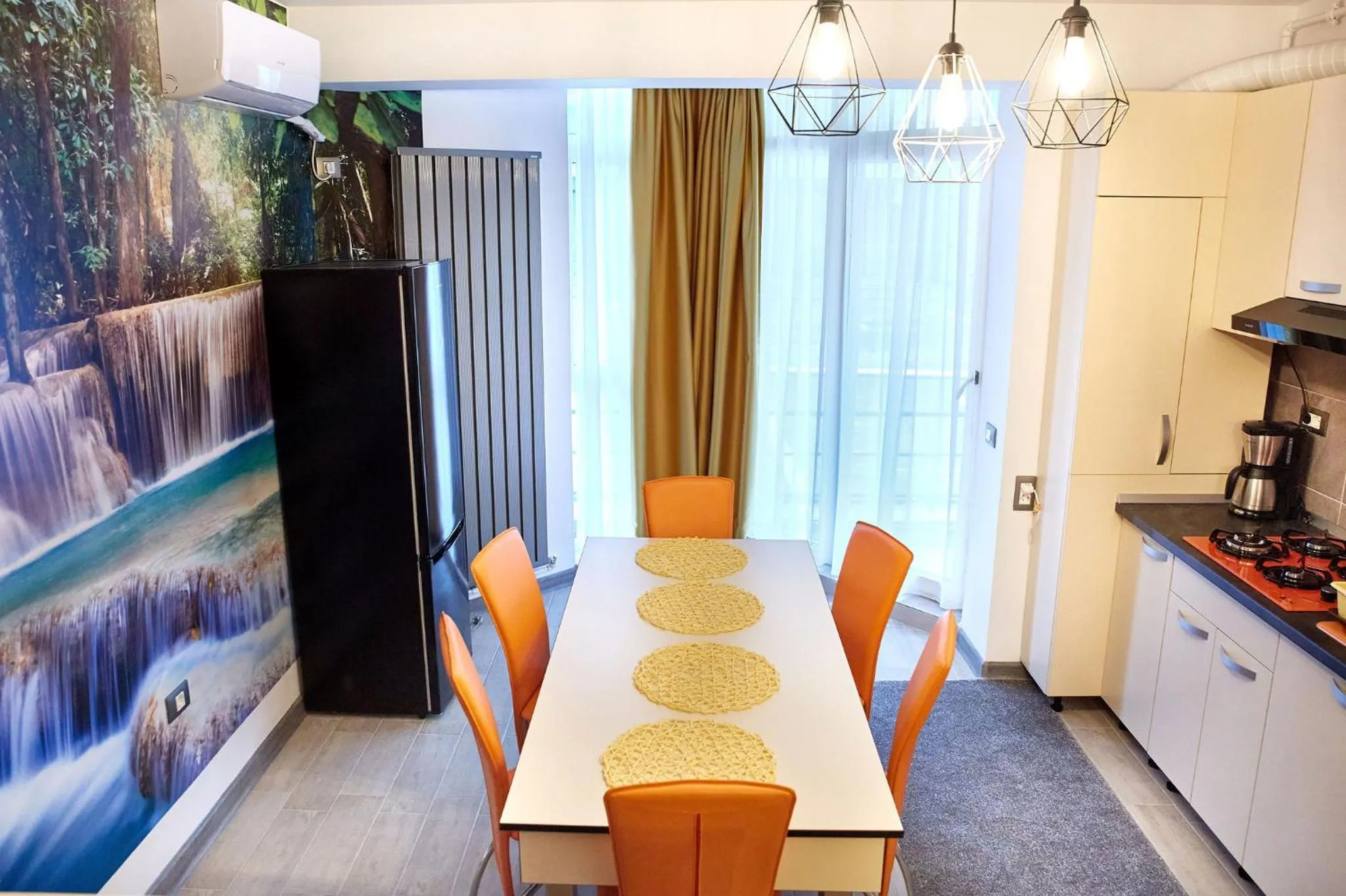 Kitchen or kitchenette in Luxuri by Alz