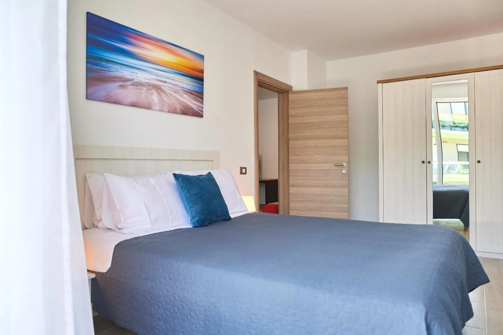 Bed in Luxuri by Alz