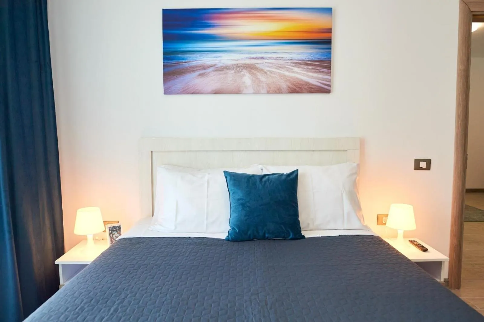 Bed in Luxuri by Alz