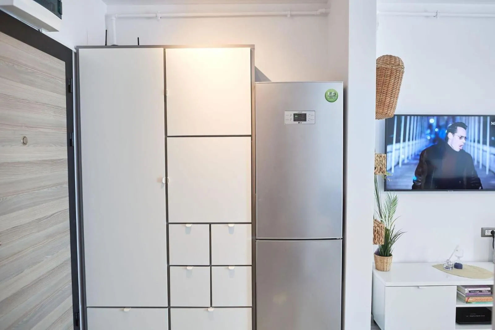 TV and multimedia in Luxuri by Alz