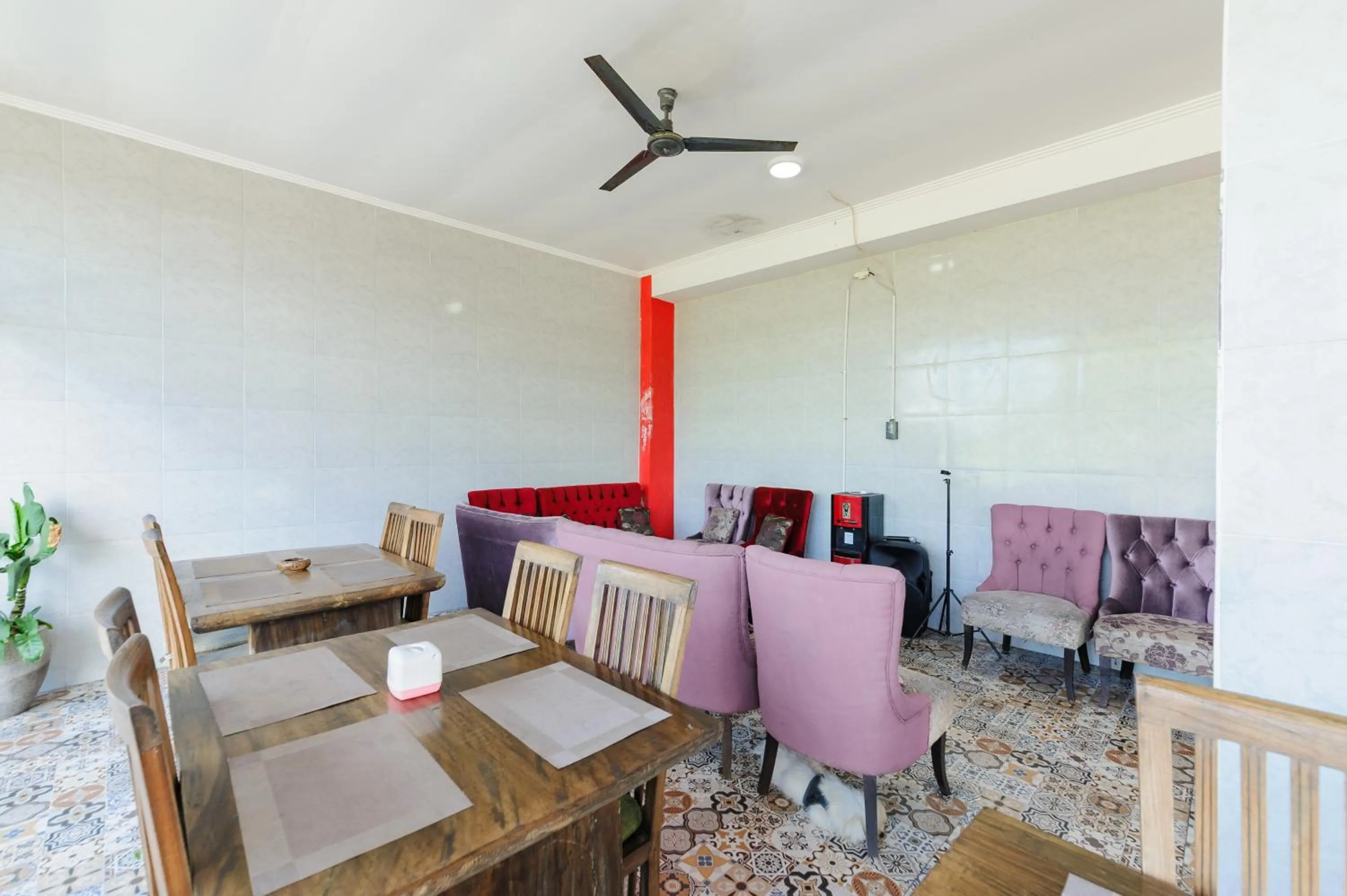 Seating area in Urbanview Ava Guest House Goa Gong