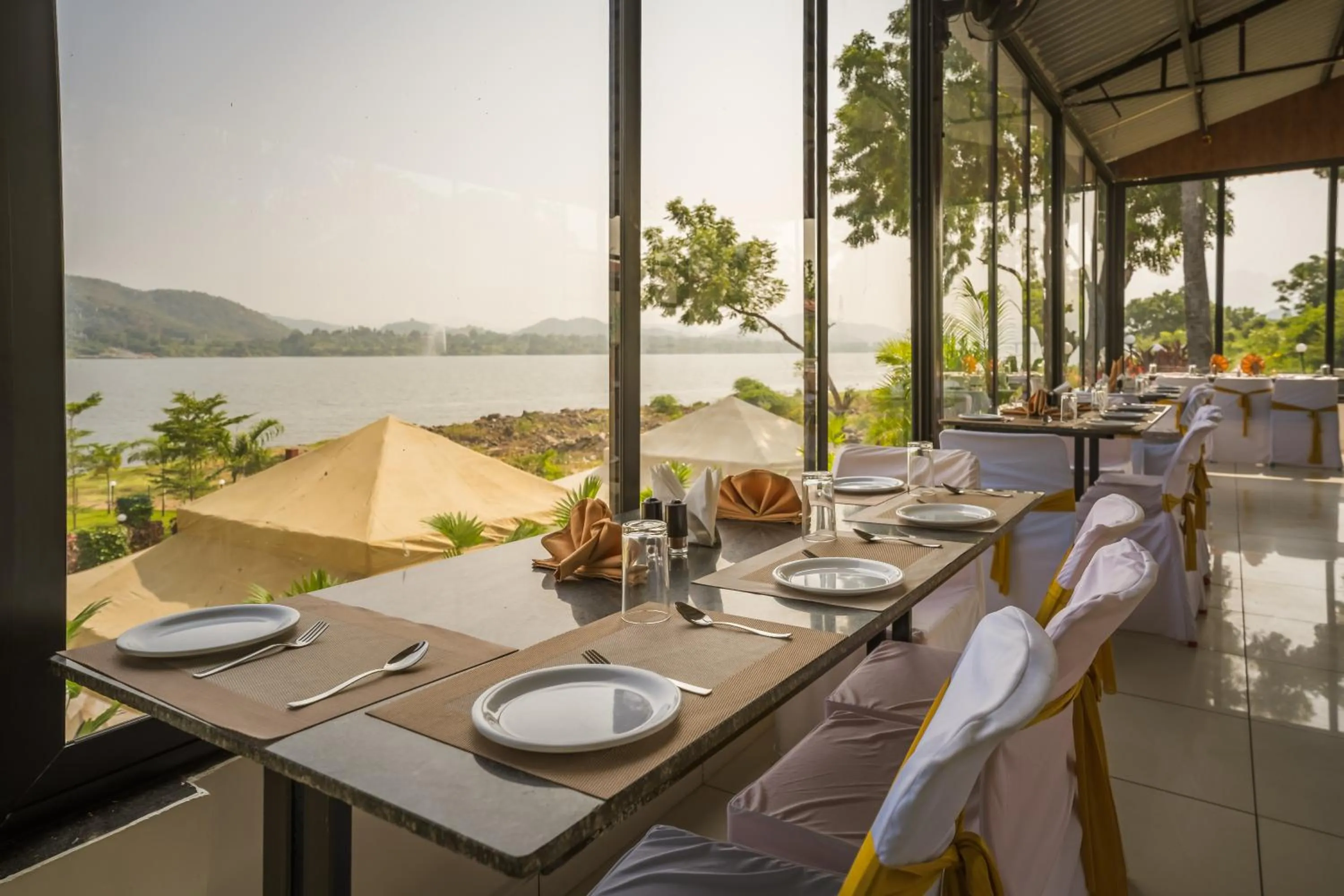 Restaurant/places to eat in RiverView Tent Resort