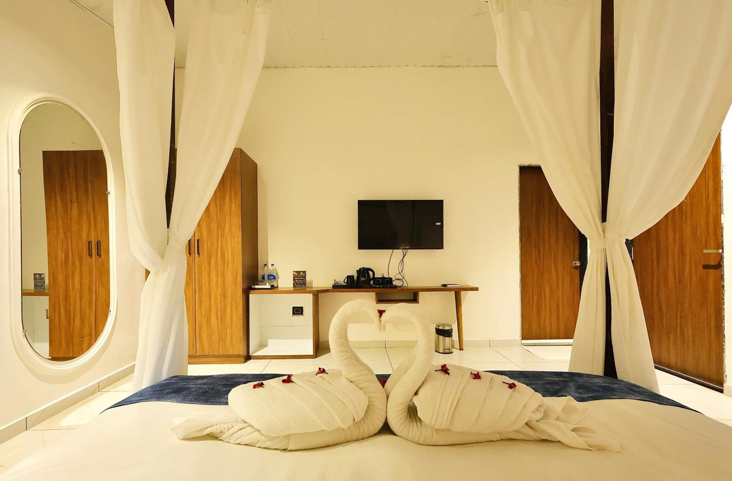 Bed in RiverView Tent Resort