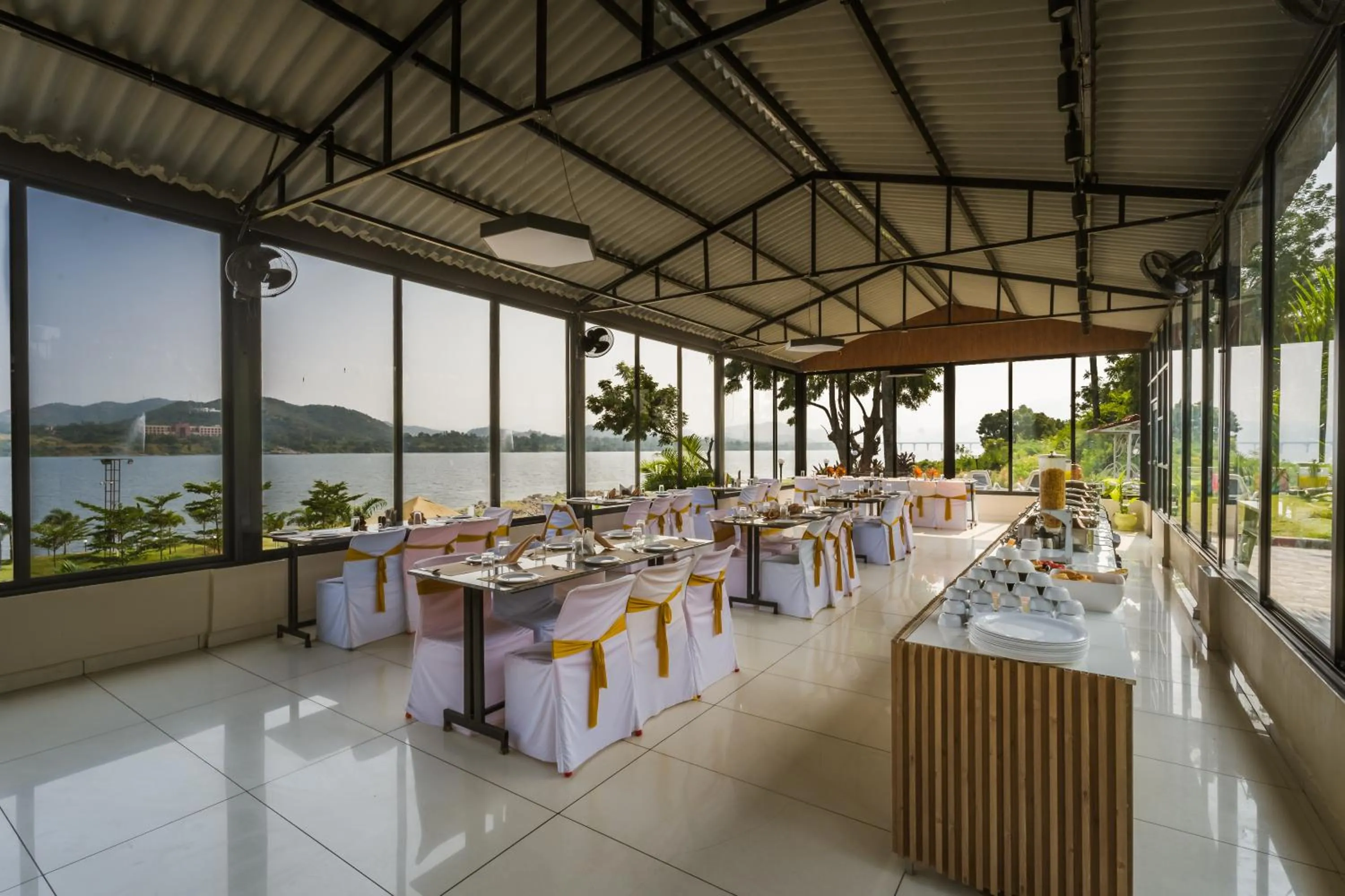Restaurant/places to eat in RiverView Tent Resort