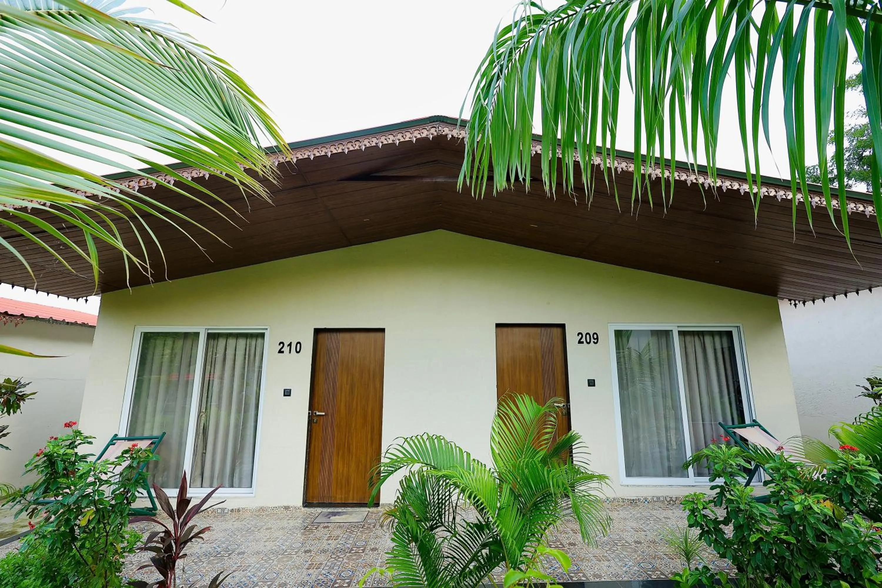Property building in RiverView Tent Resort