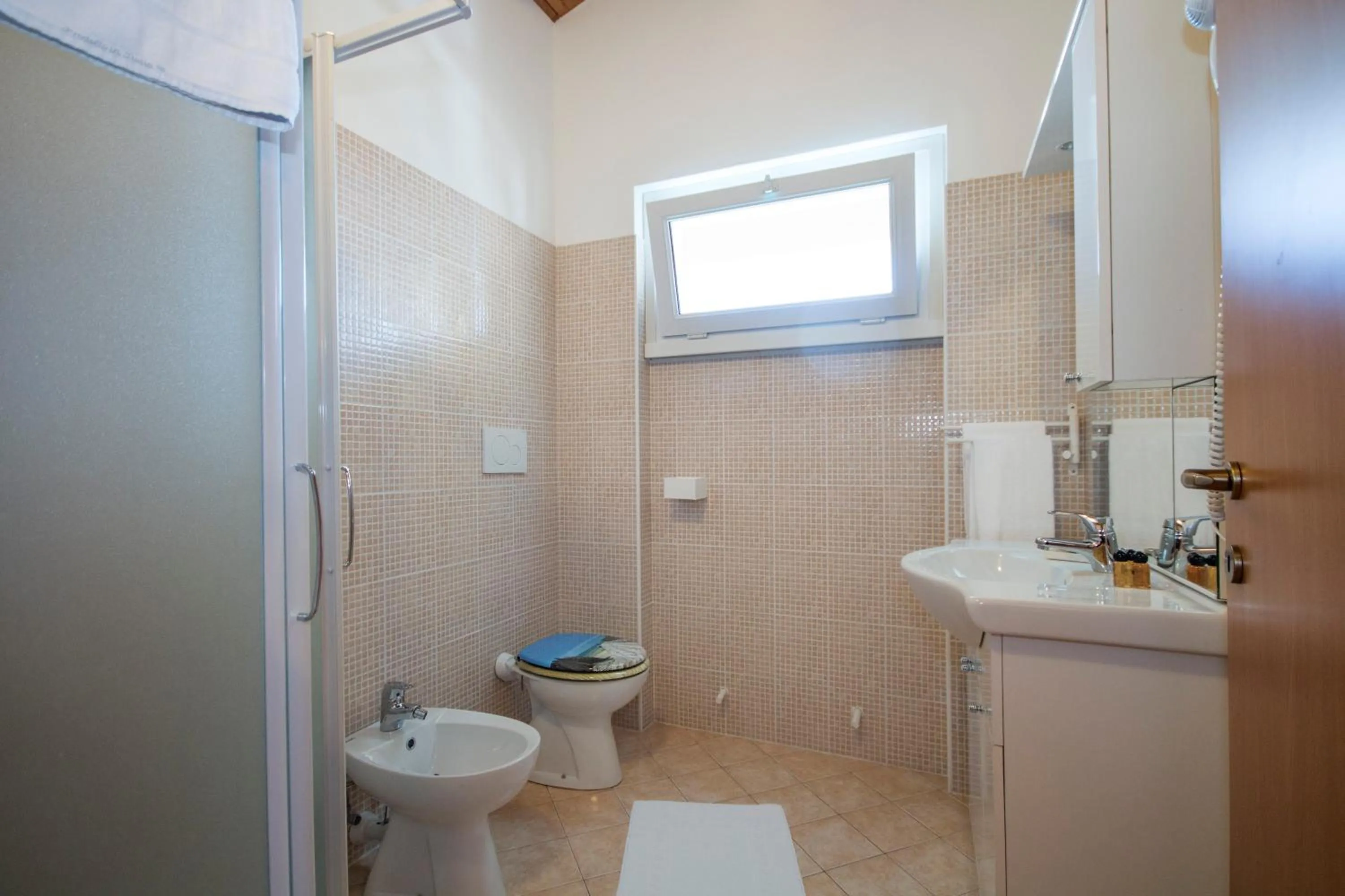 Shower in Lakeside Holiday Resort