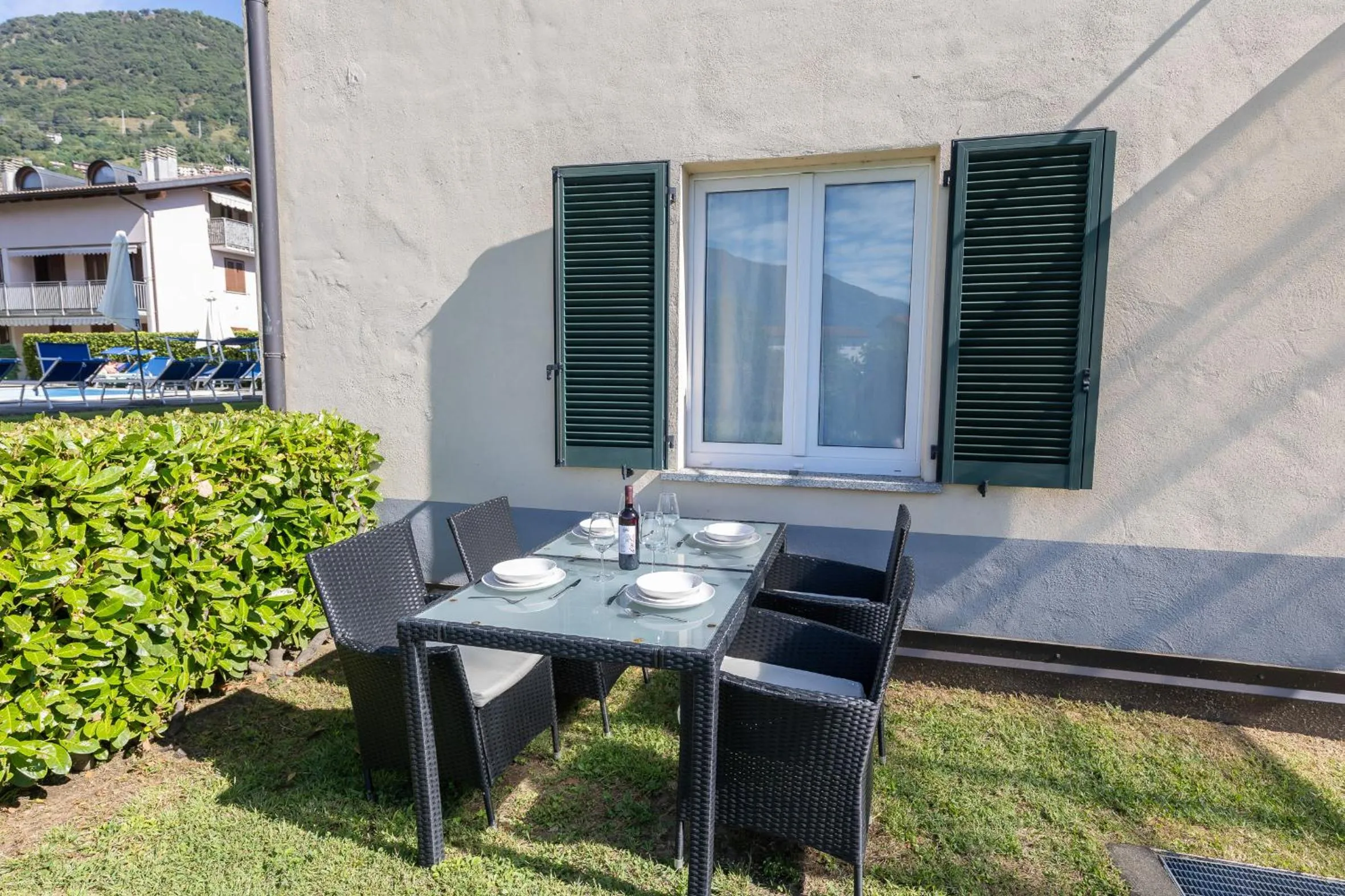 Garden in Lakeside Holiday Resort