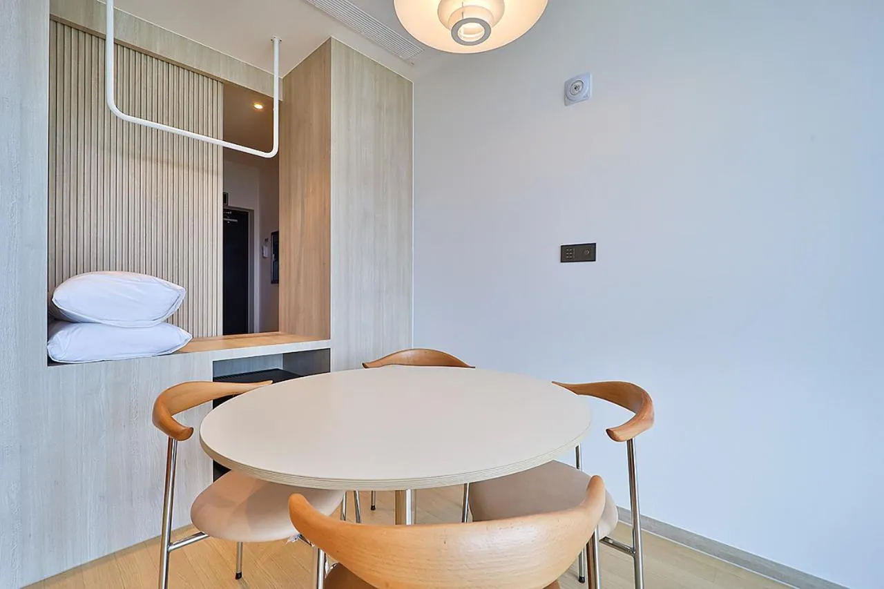 Browndot Signature Hotel