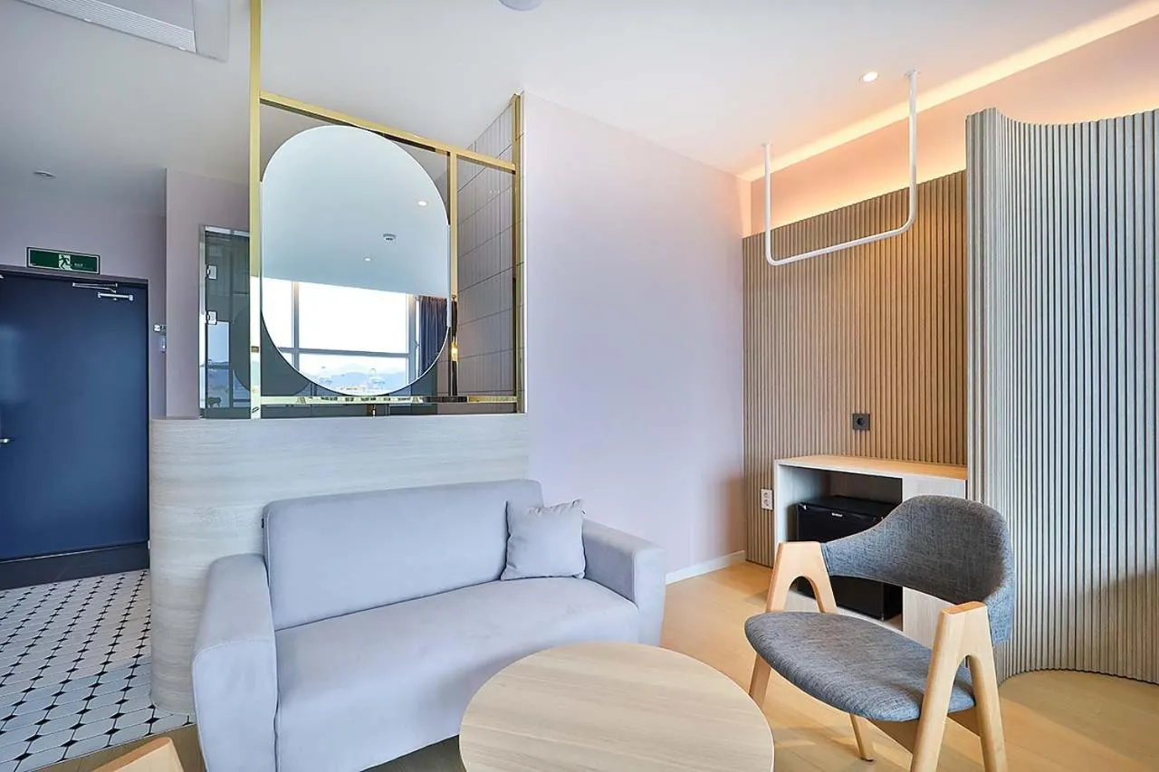 Browndot Signature Hotel