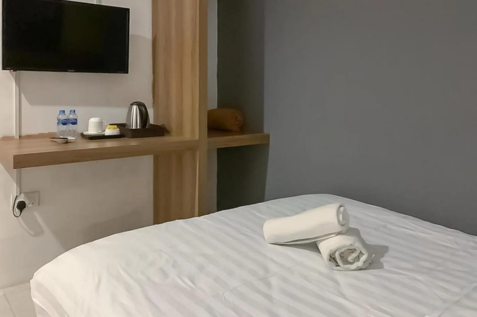 Bedroom in RedDoorz Syariah @ Jl D I Panjaitan Batu 7 Tanjung Pinang