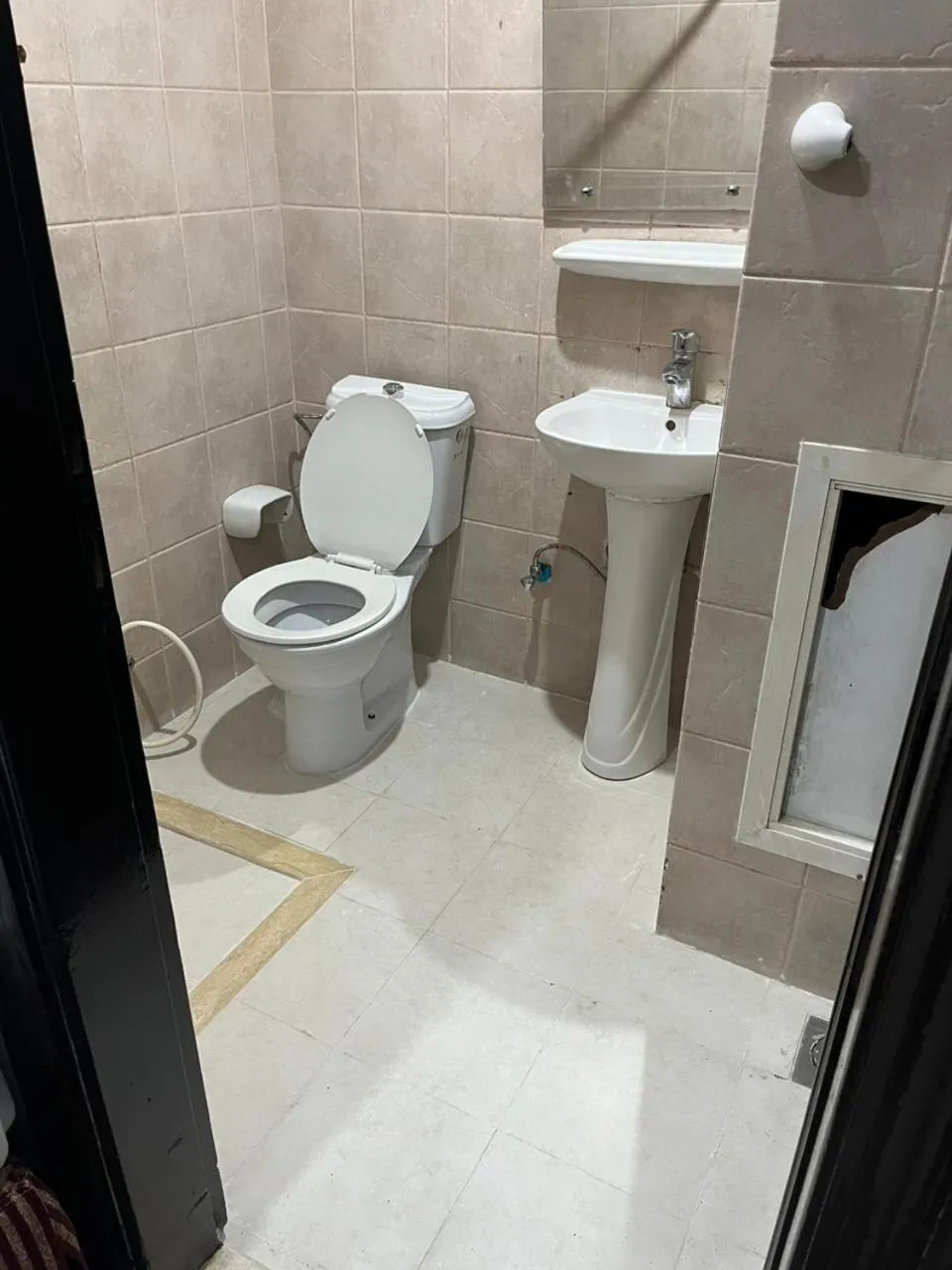 Bathroom in Hotel Burj Al Diyafa Mubarak