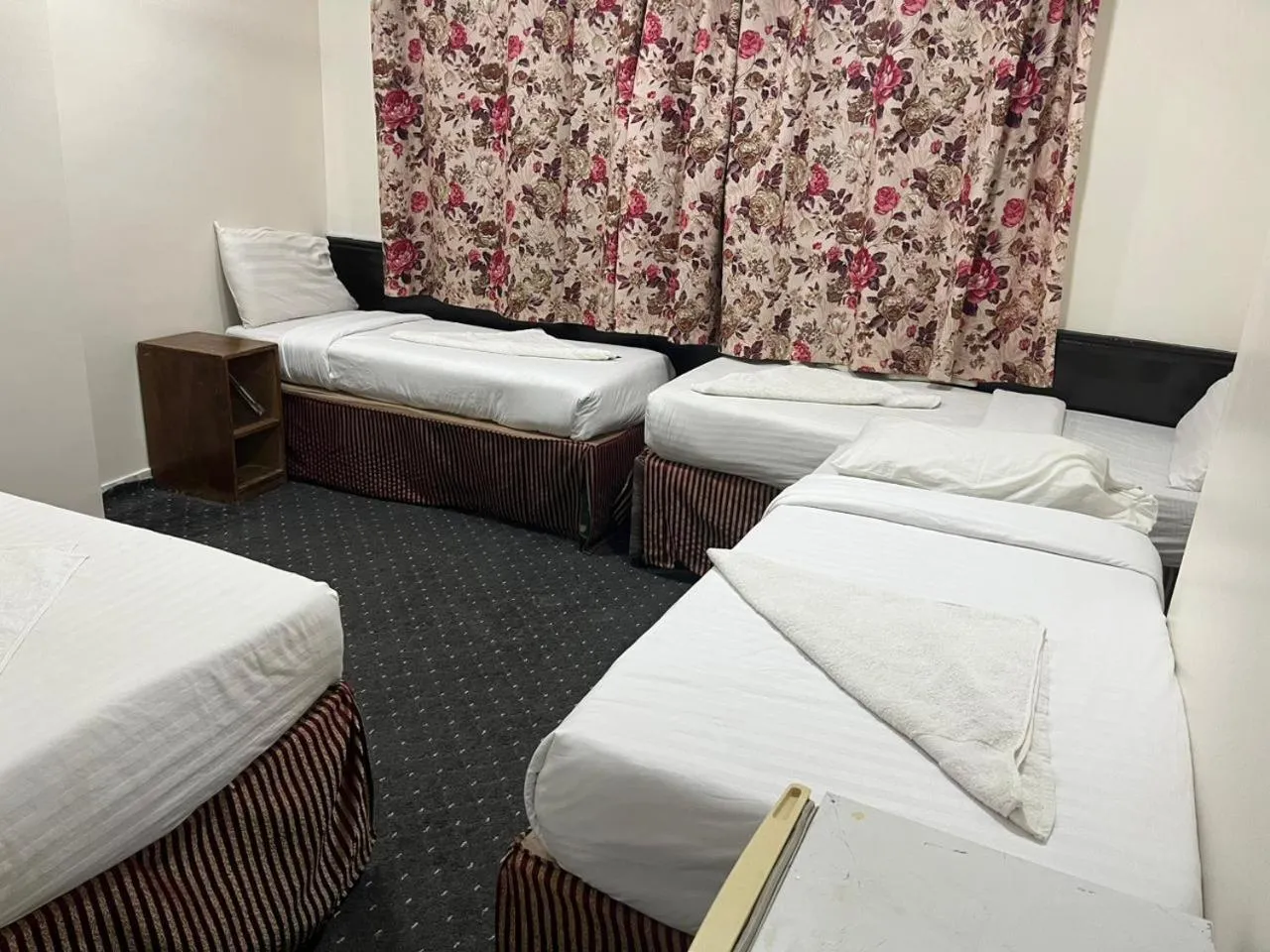 Bed in Hotel Burj Al Diyafa Mubarak