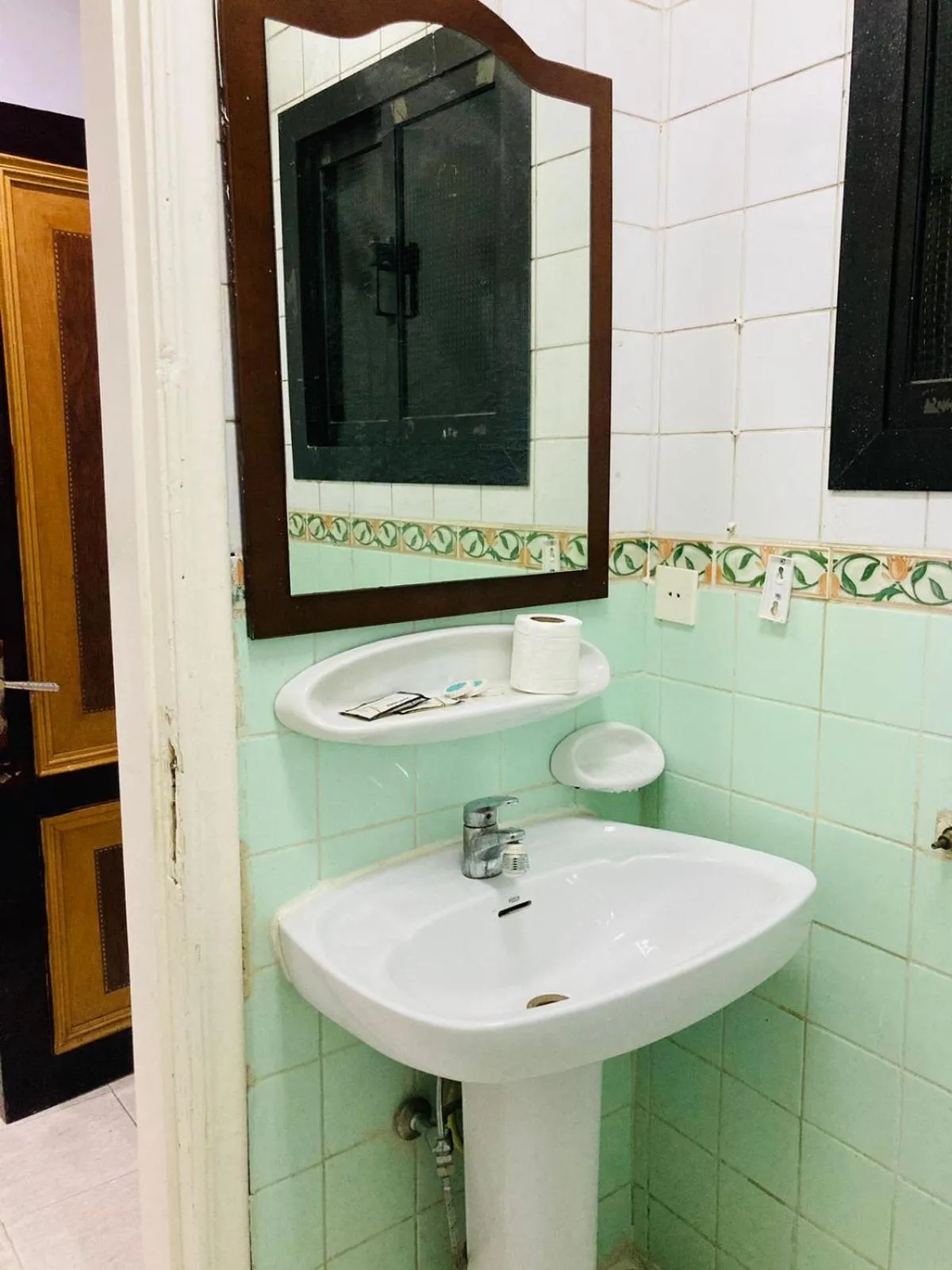 Bathroom in Hotel Burj Al Diyafa Mubarak