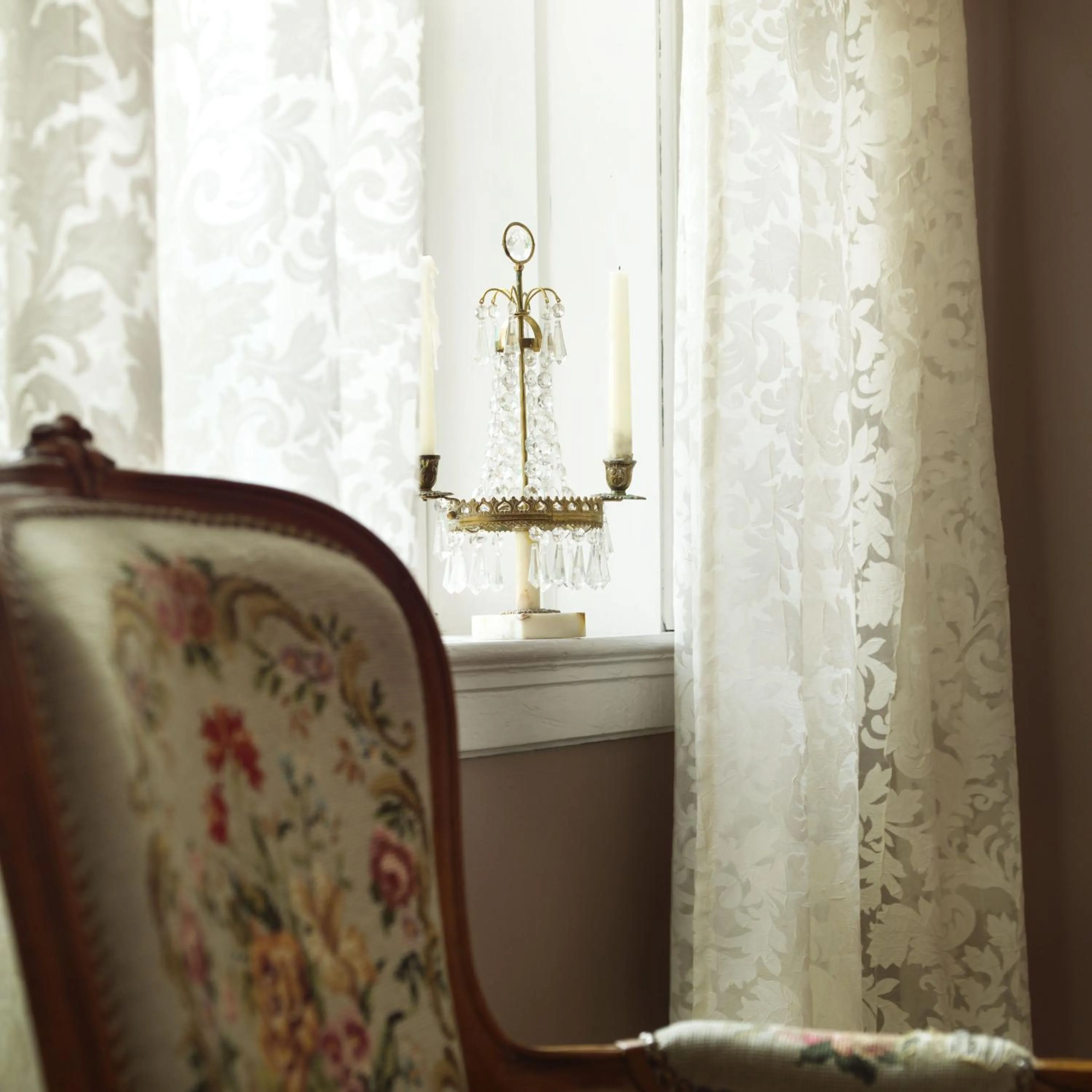 Decorative detail in Visnes Hotel Stryn