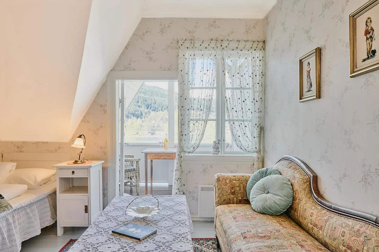 Bedroom, Bed in Visnes Hotel Stryn