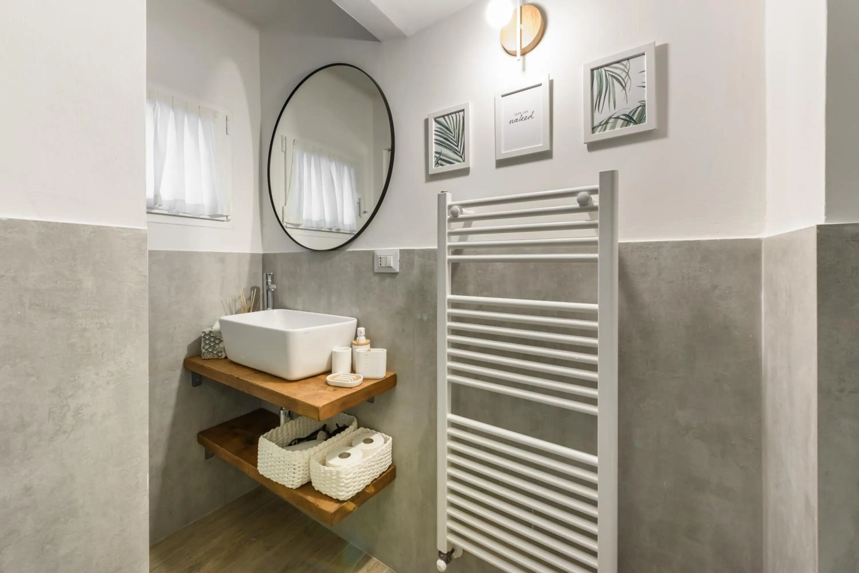 Bathroom in Madame Betta by Mmega