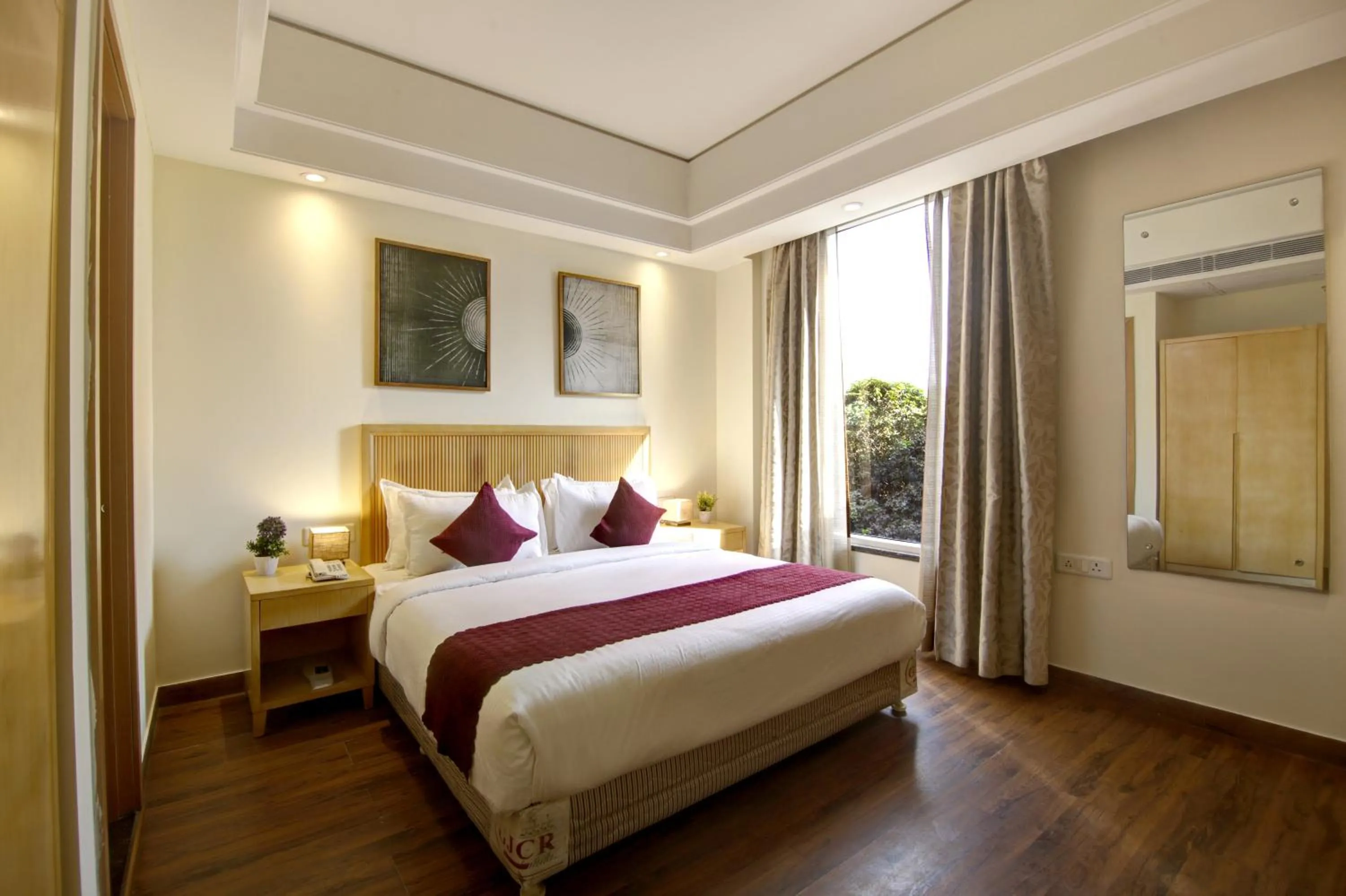 Bed in Saltstayz Select - Galleria Market & Golf Course Road