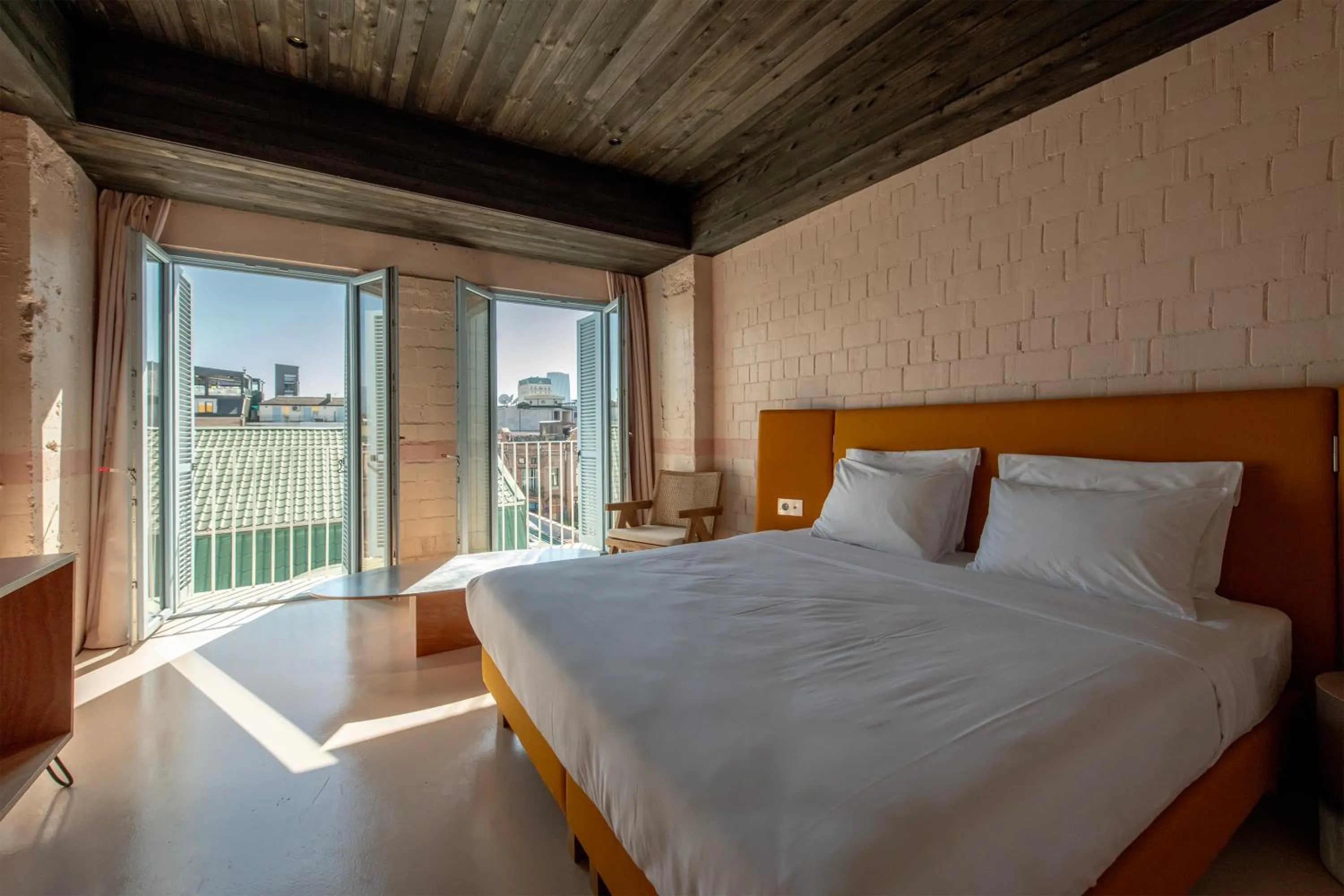 Bed in Rooms Hotel Batumi