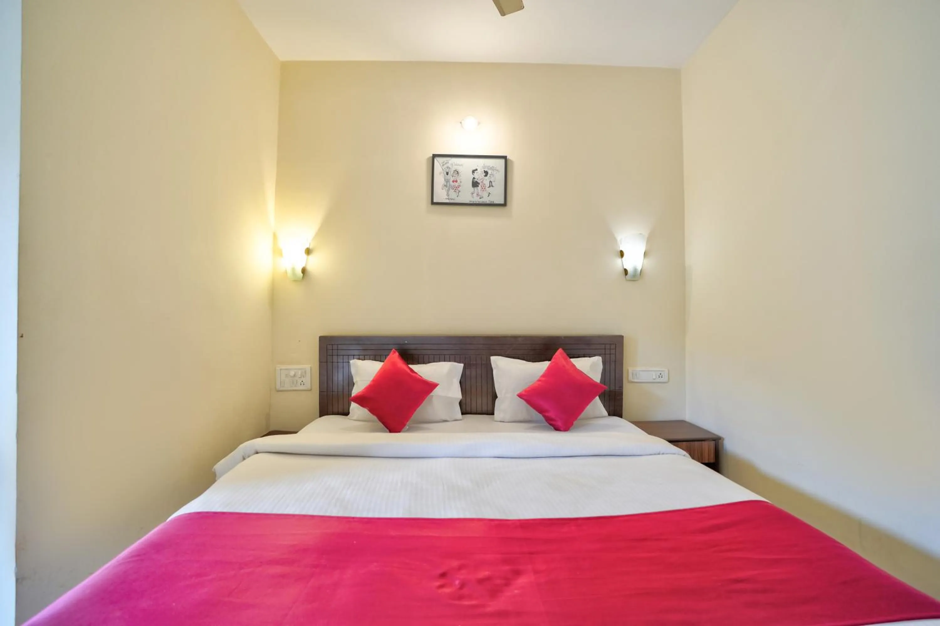 Bedroom, Bed in Hotel Salty Waves Baga