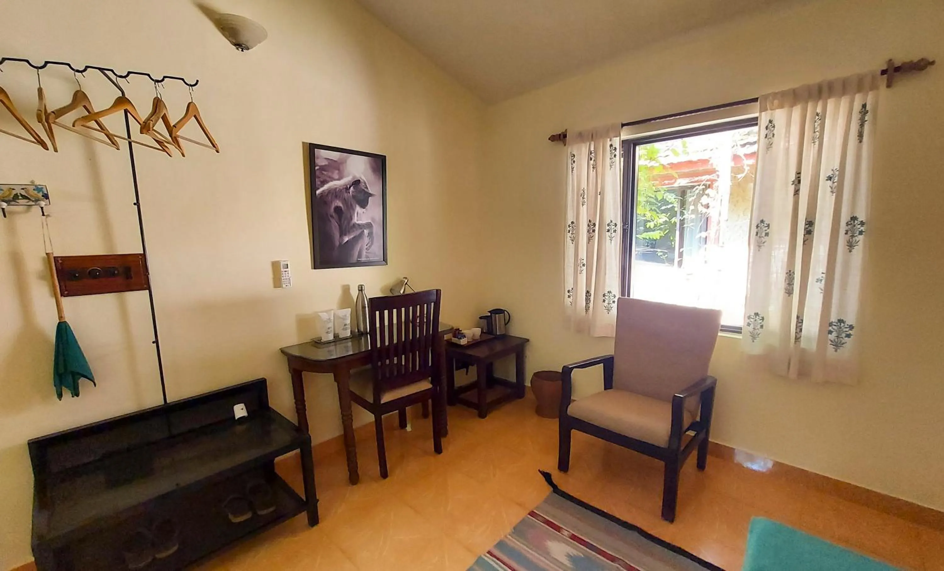 Living room in Bandhavgarh Jungle Lodge