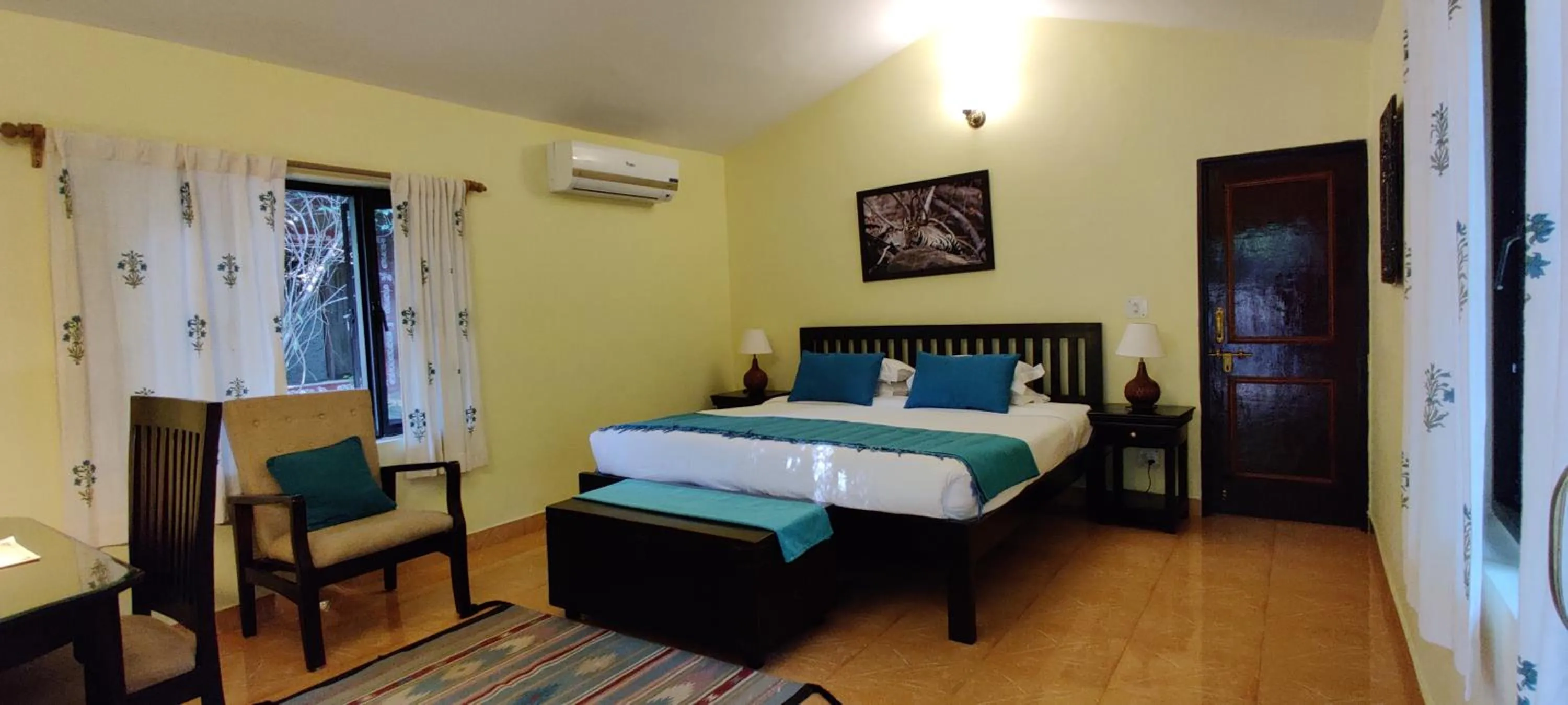 Bed in Bandhavgarh Jungle Lodge