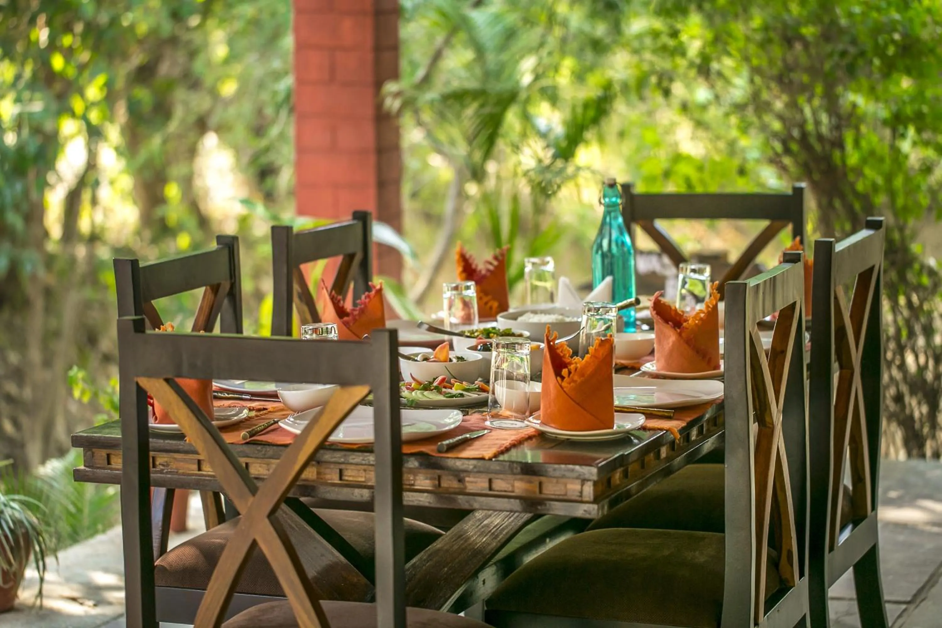 Restaurant/places to eat in Bandhavgarh Jungle Lodge