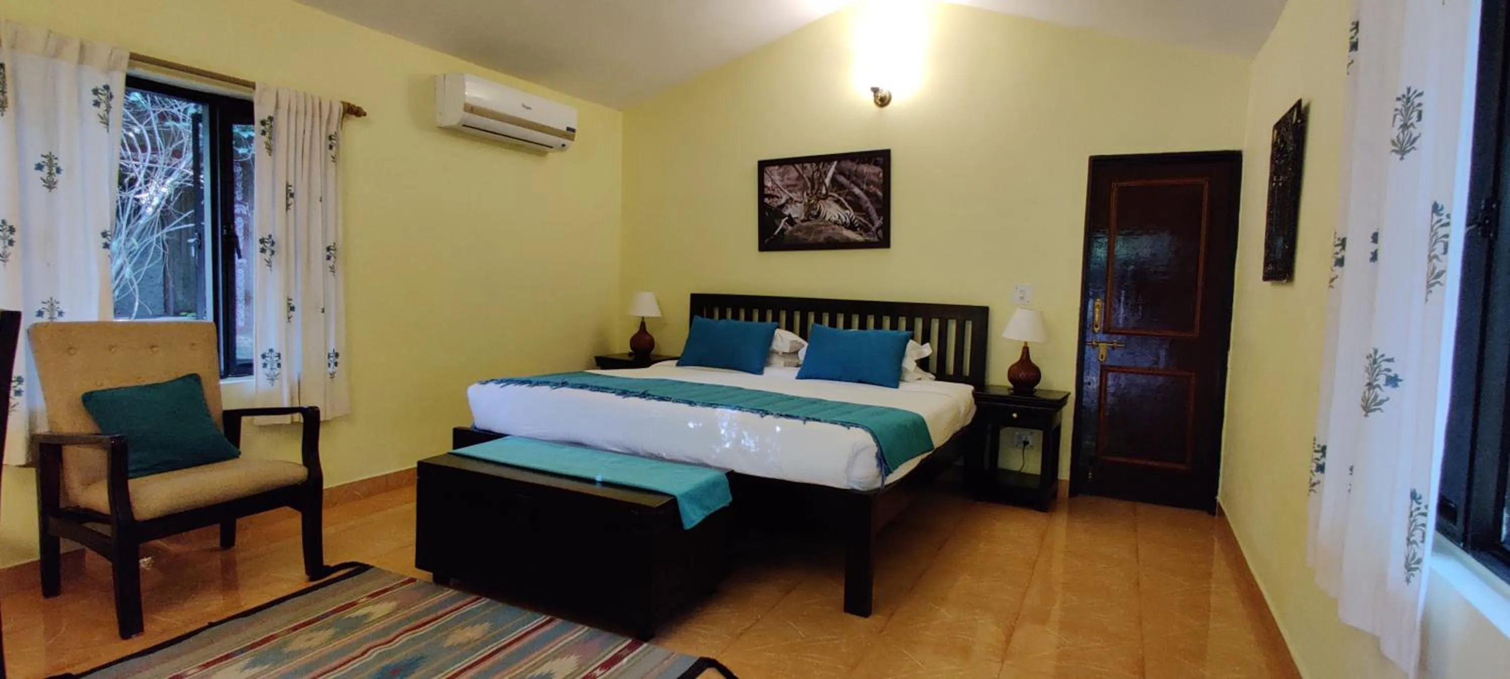 Bed in Bandhavgarh Jungle Lodge
