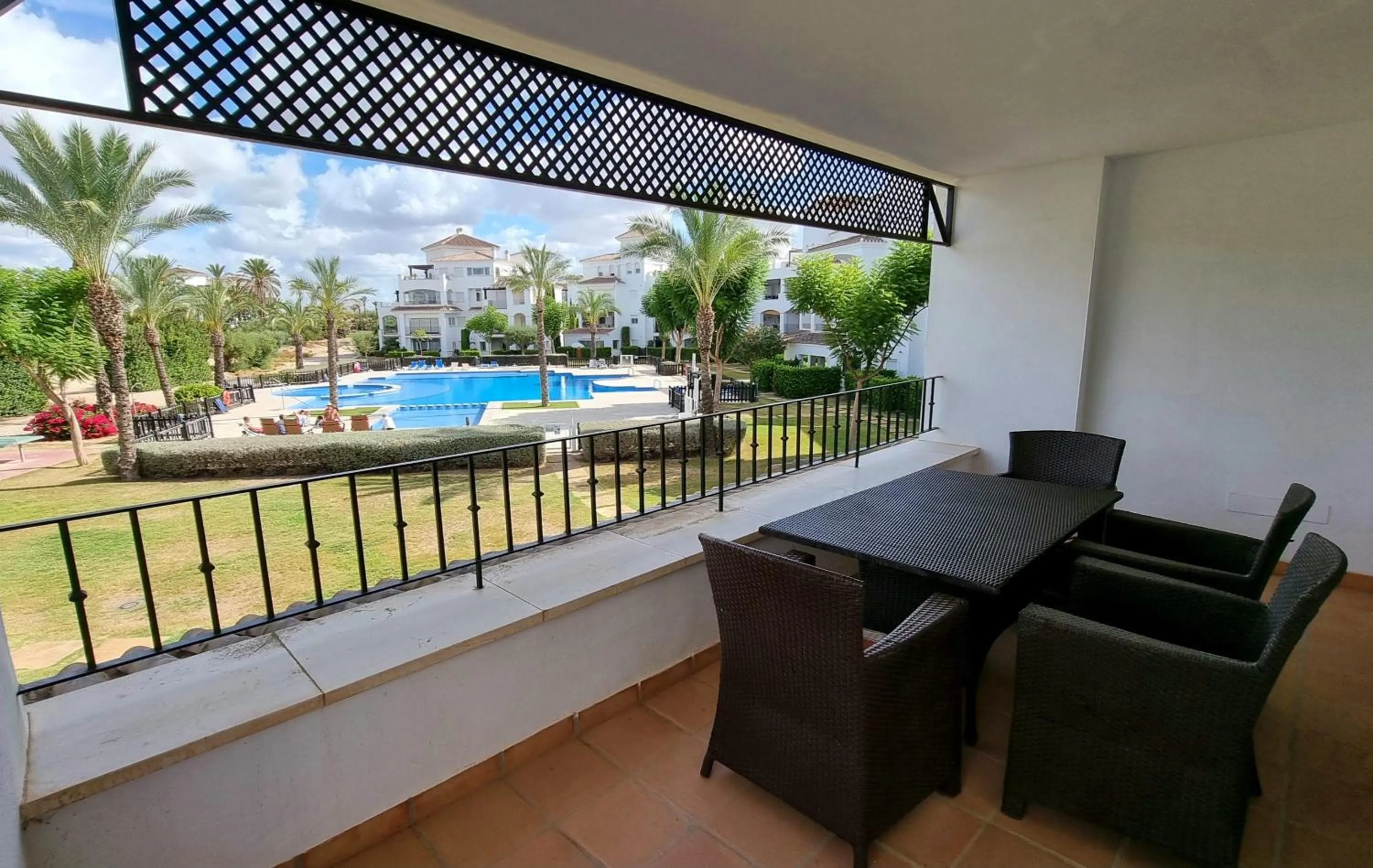 Elegant apartment with stunning pool views at La Torre Golf- MO2412LT