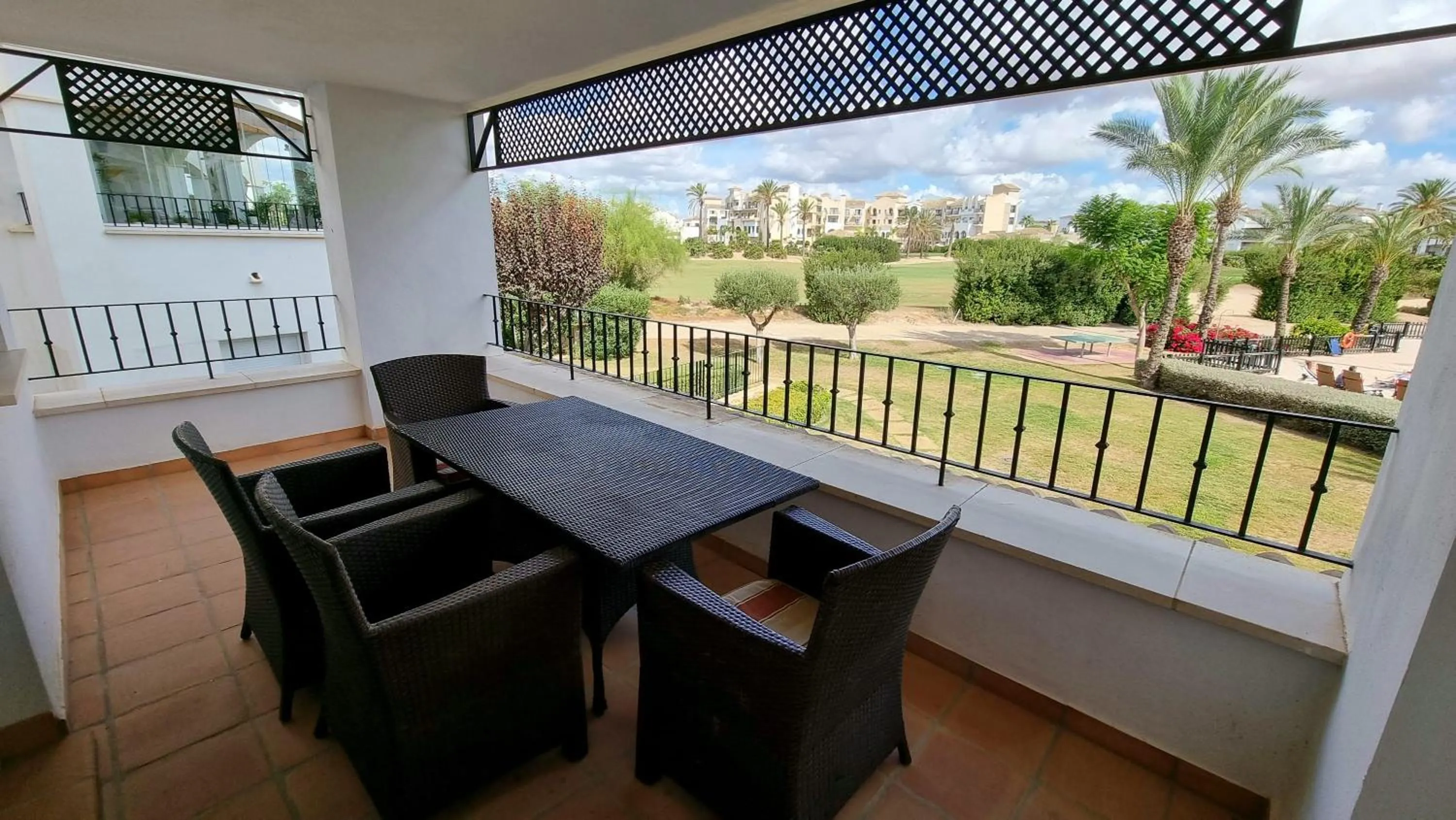 Elegant apartment with stunning pool views at La Torre Golf- MO2412LT