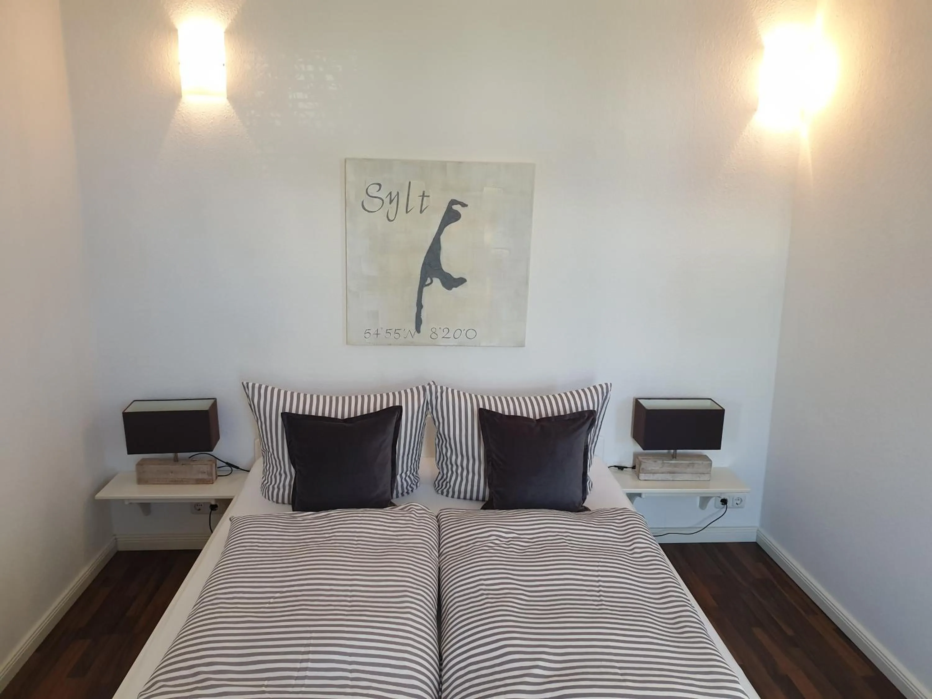 Photo of the whole room, Bed in Haus Bomhoff Sylt
