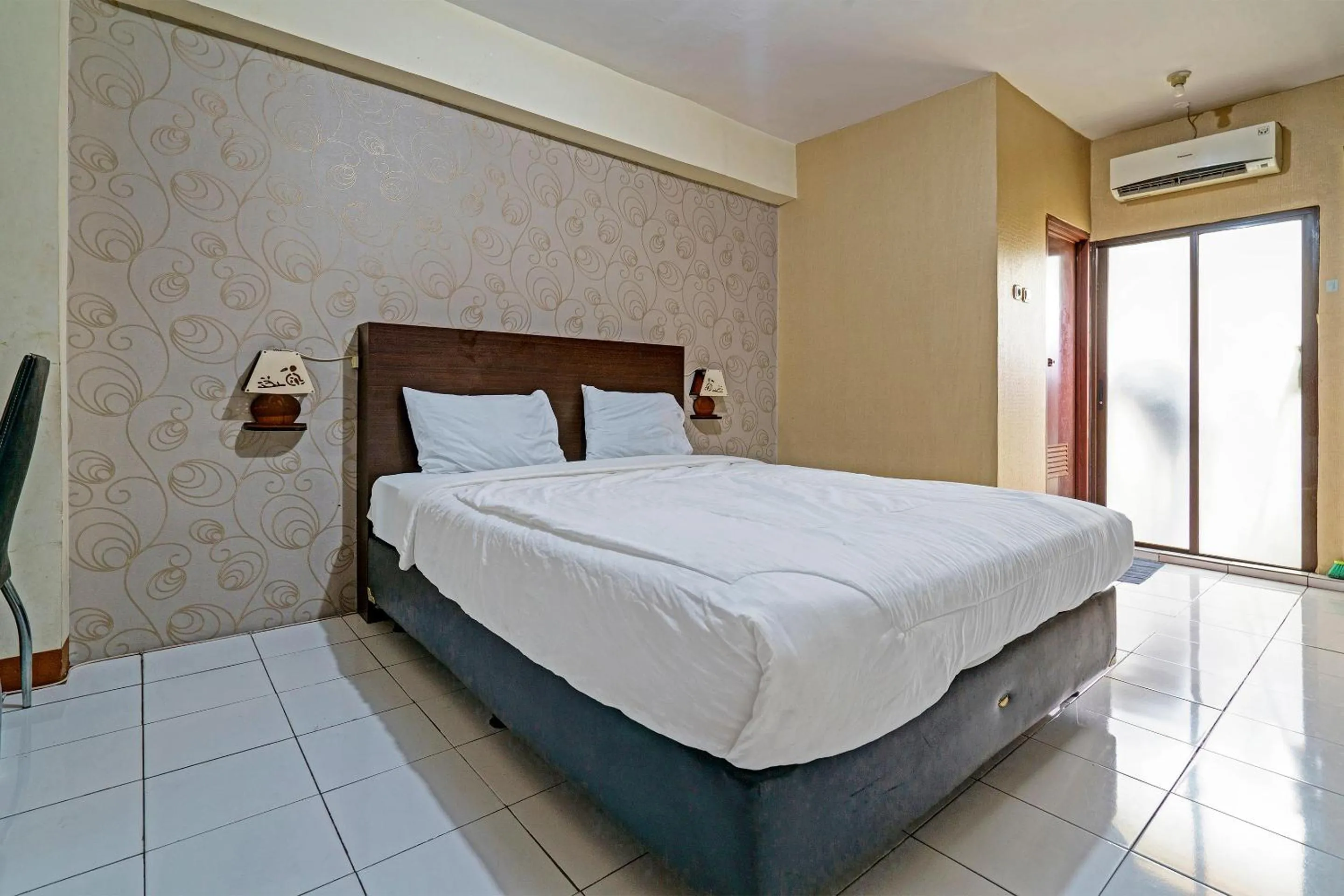 Bedroom, Bed in OYO Life 92718 Apartement Gateway Cicadas