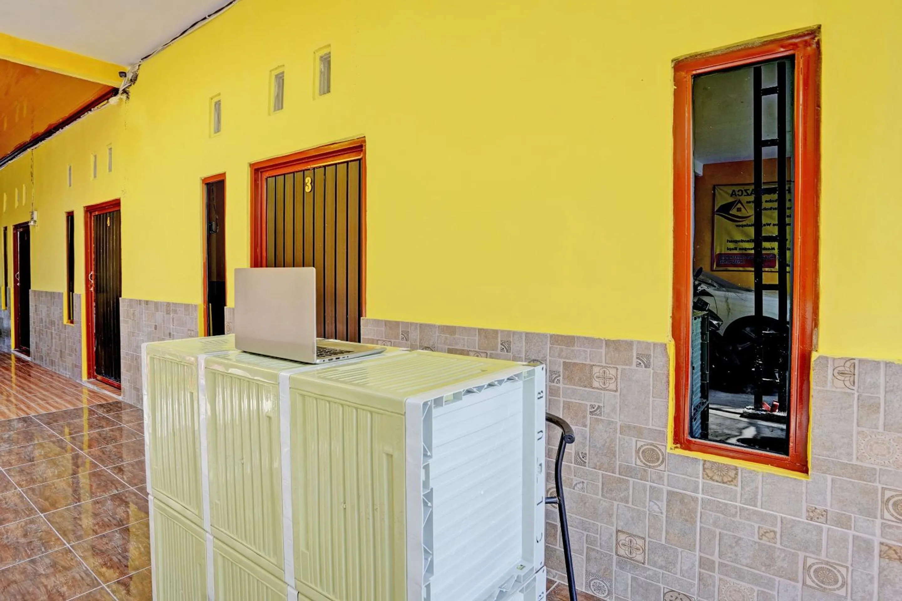 Lobby or reception in OYO Life 92920 Rumah Kost Azca