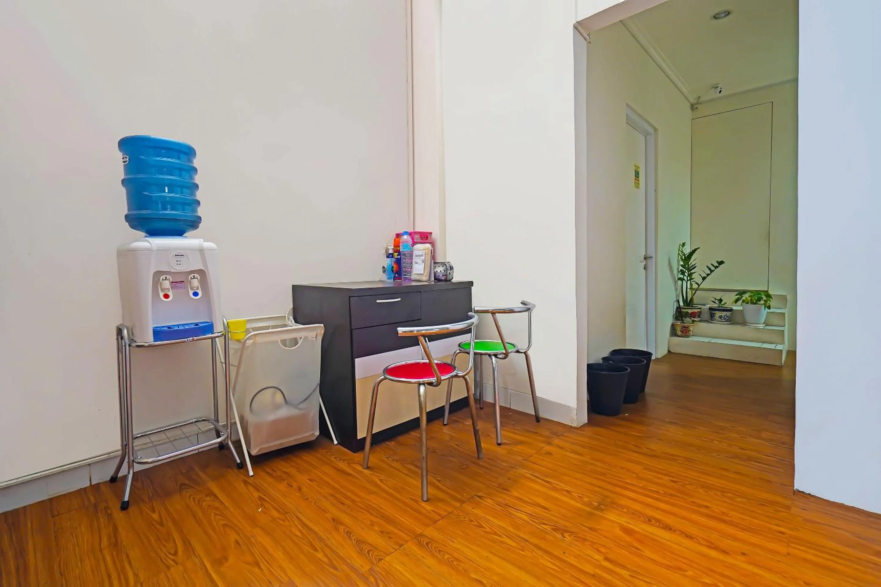 Lobby or reception in OYO Life 92720 Mekarwangi Guest House