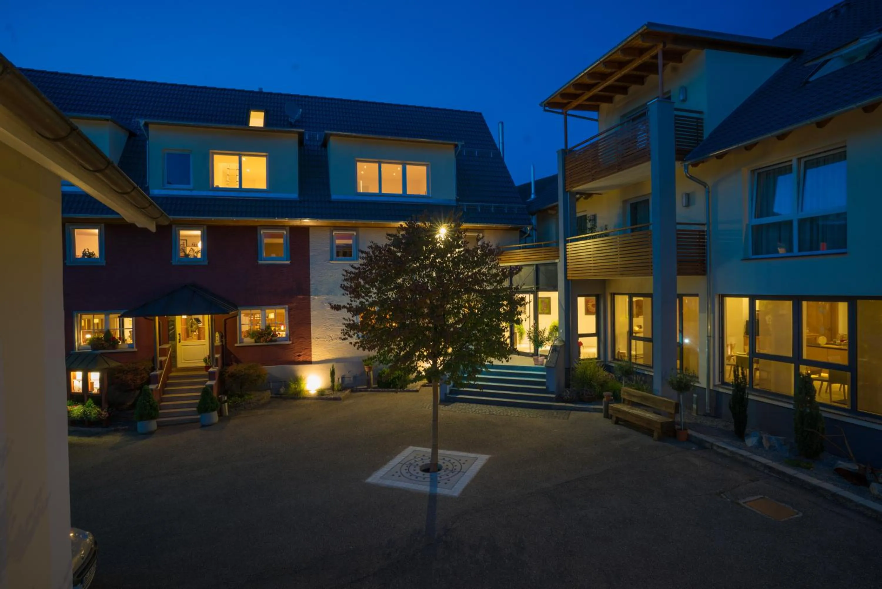 Facade/entrance in Pflugwirts Hotel und Gasthaus